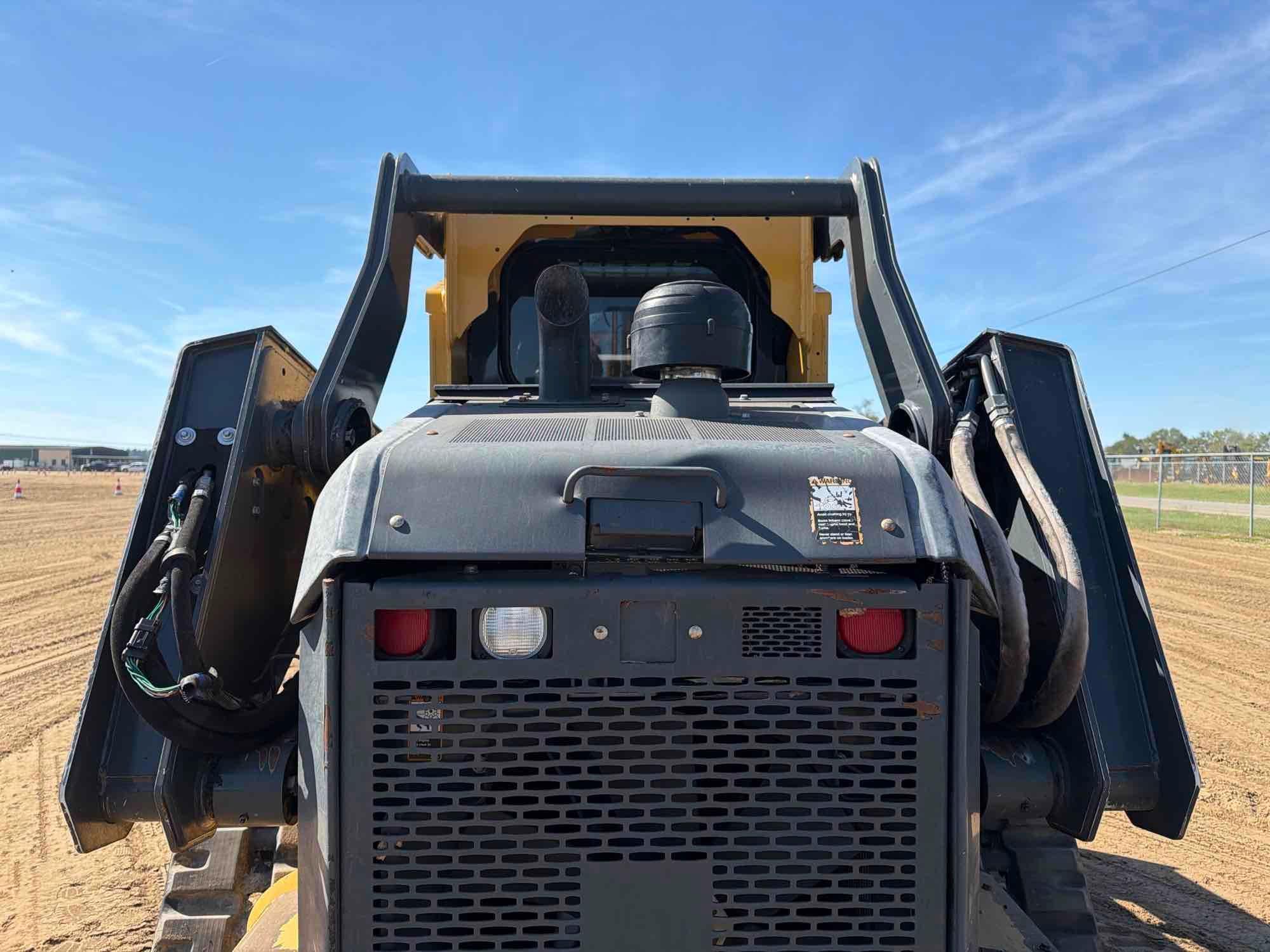 2022 John Deere 331G