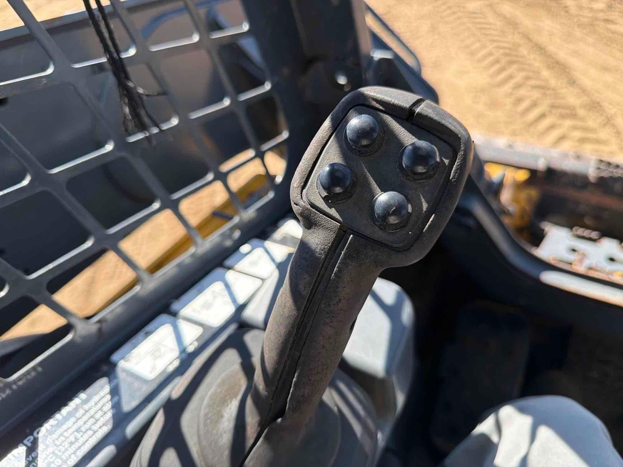2022 John Deere 331G
