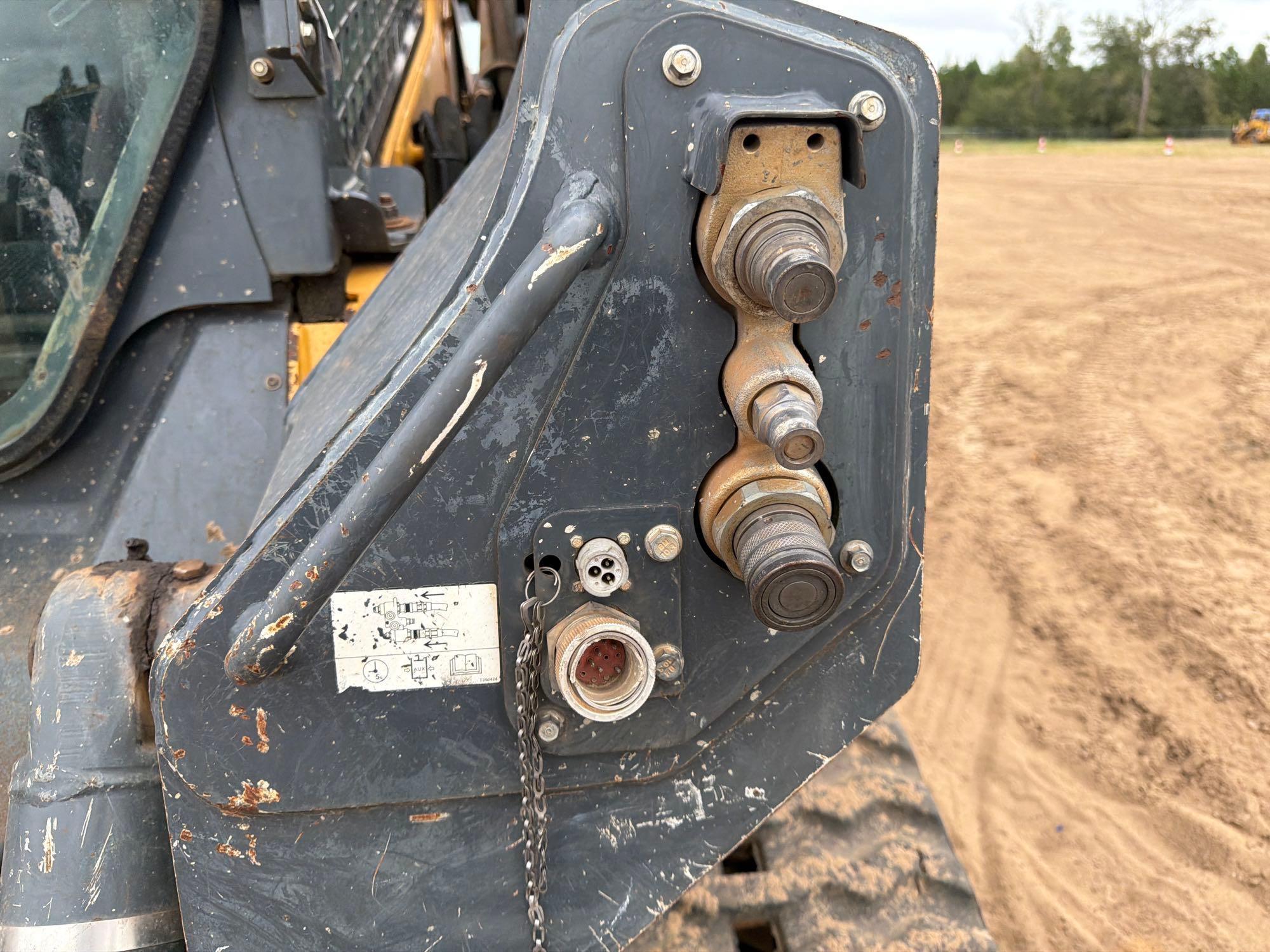 2018 John Deere 331G
