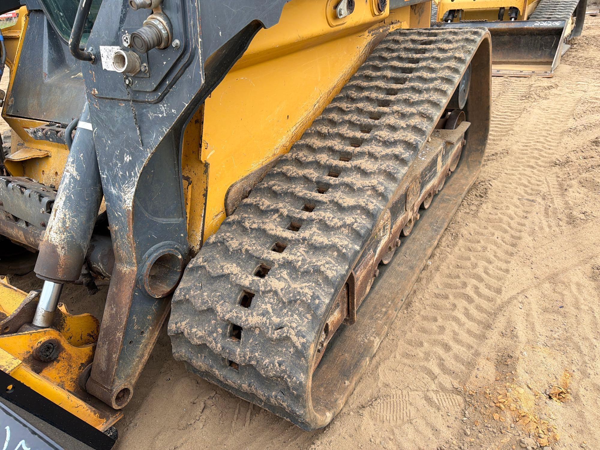 2018 John Deere 331G