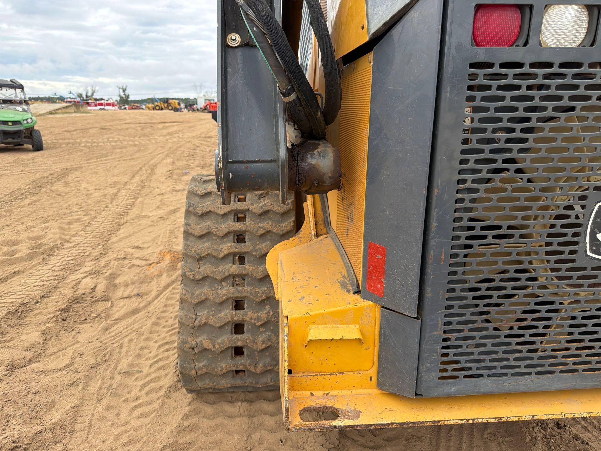 2018 John Deere 331G
