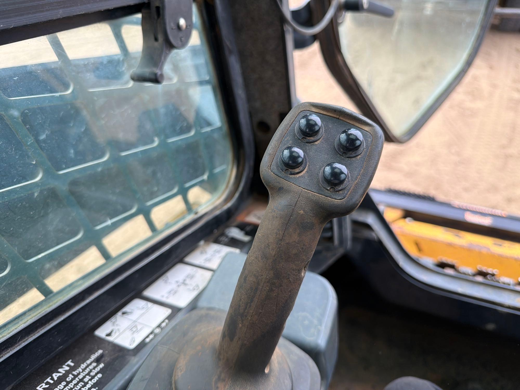 2018 John Deere 331G