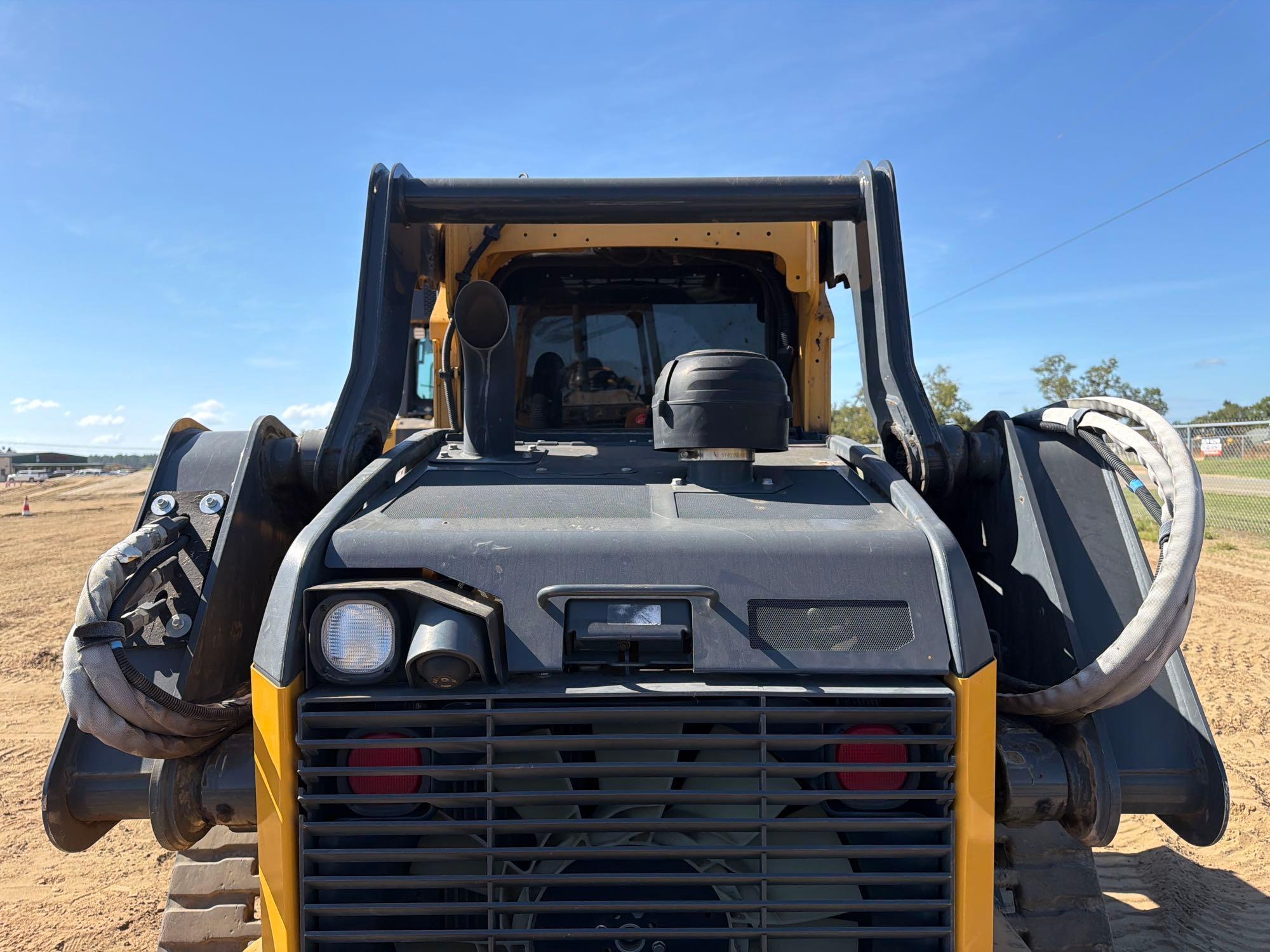 2023 John Deere 325G