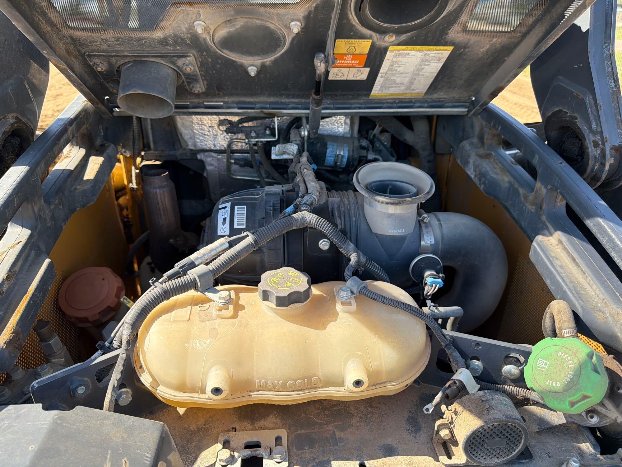 2023 John Deere 325G