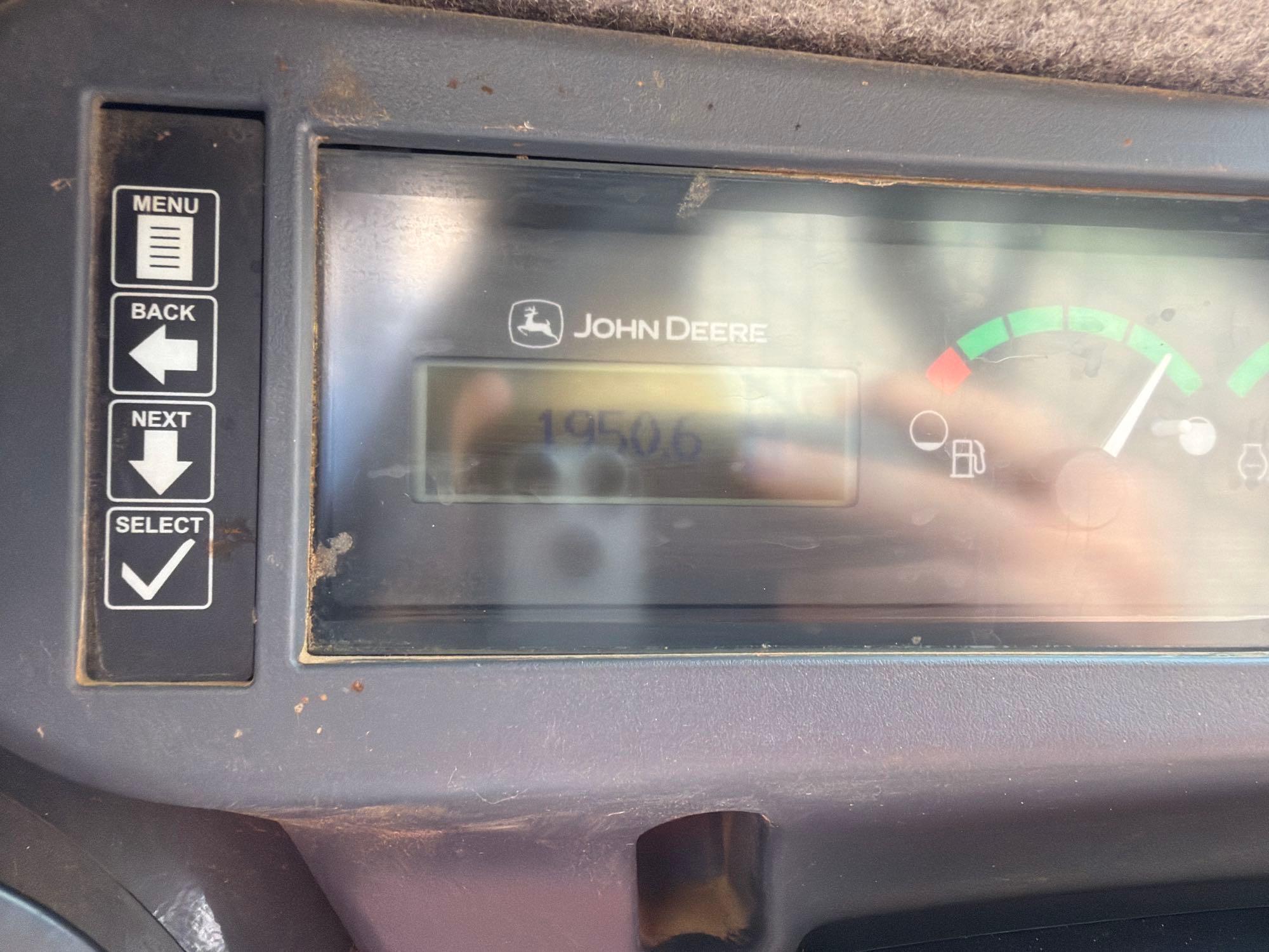 John Deere 325G