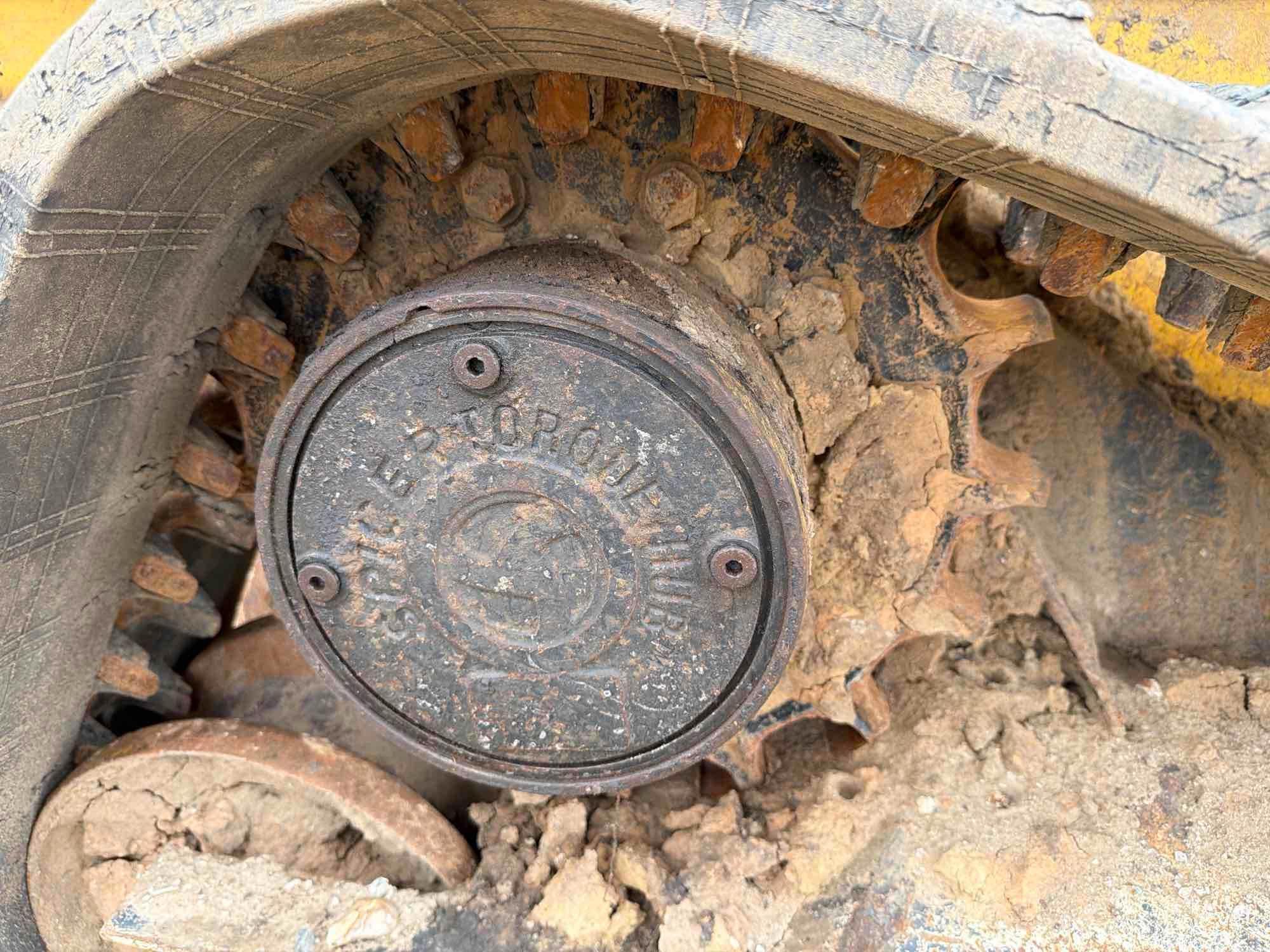 2022 John Deere 325G