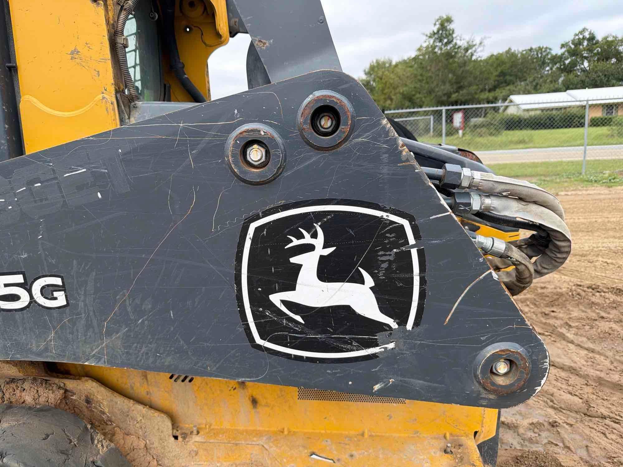 2022 John Deere 325G