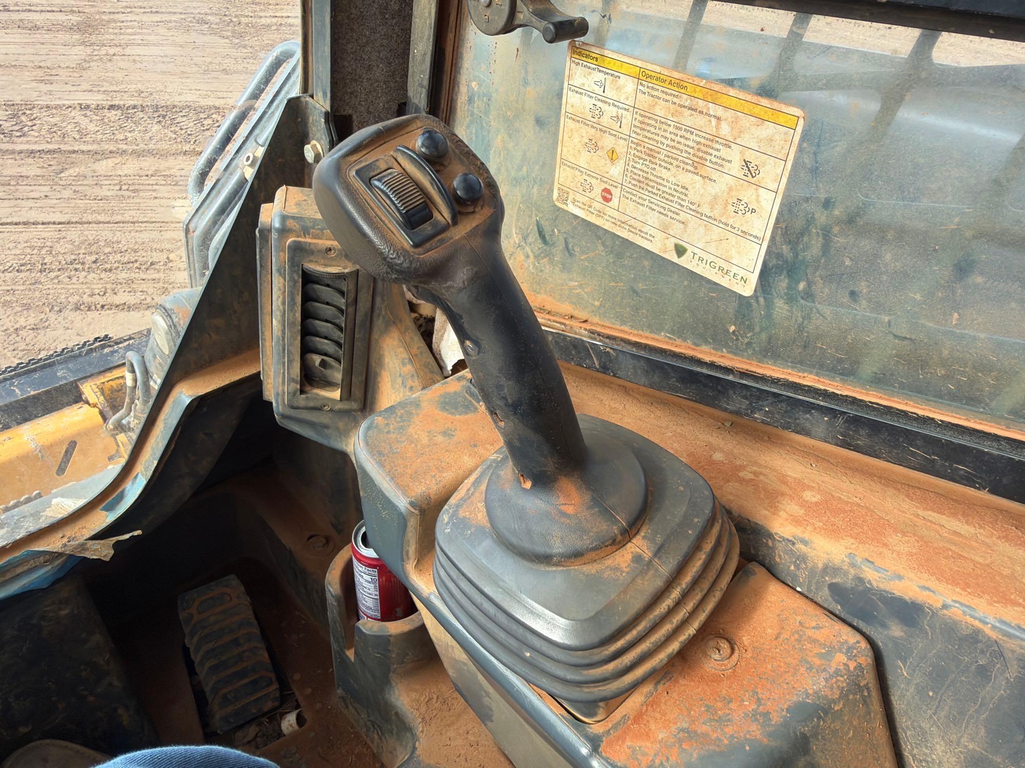 2022 John Deere 325G