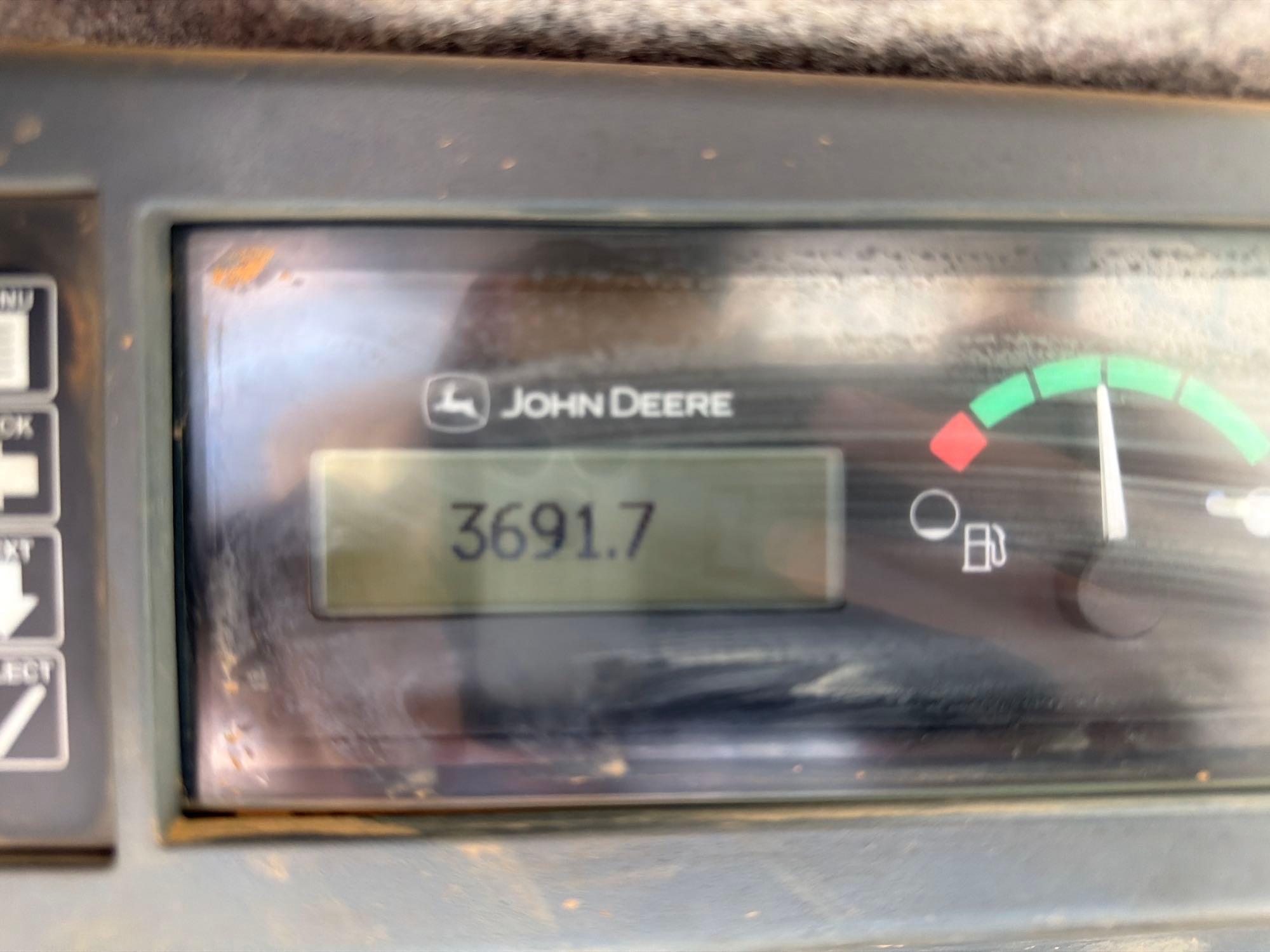 2022 John Deere 325G