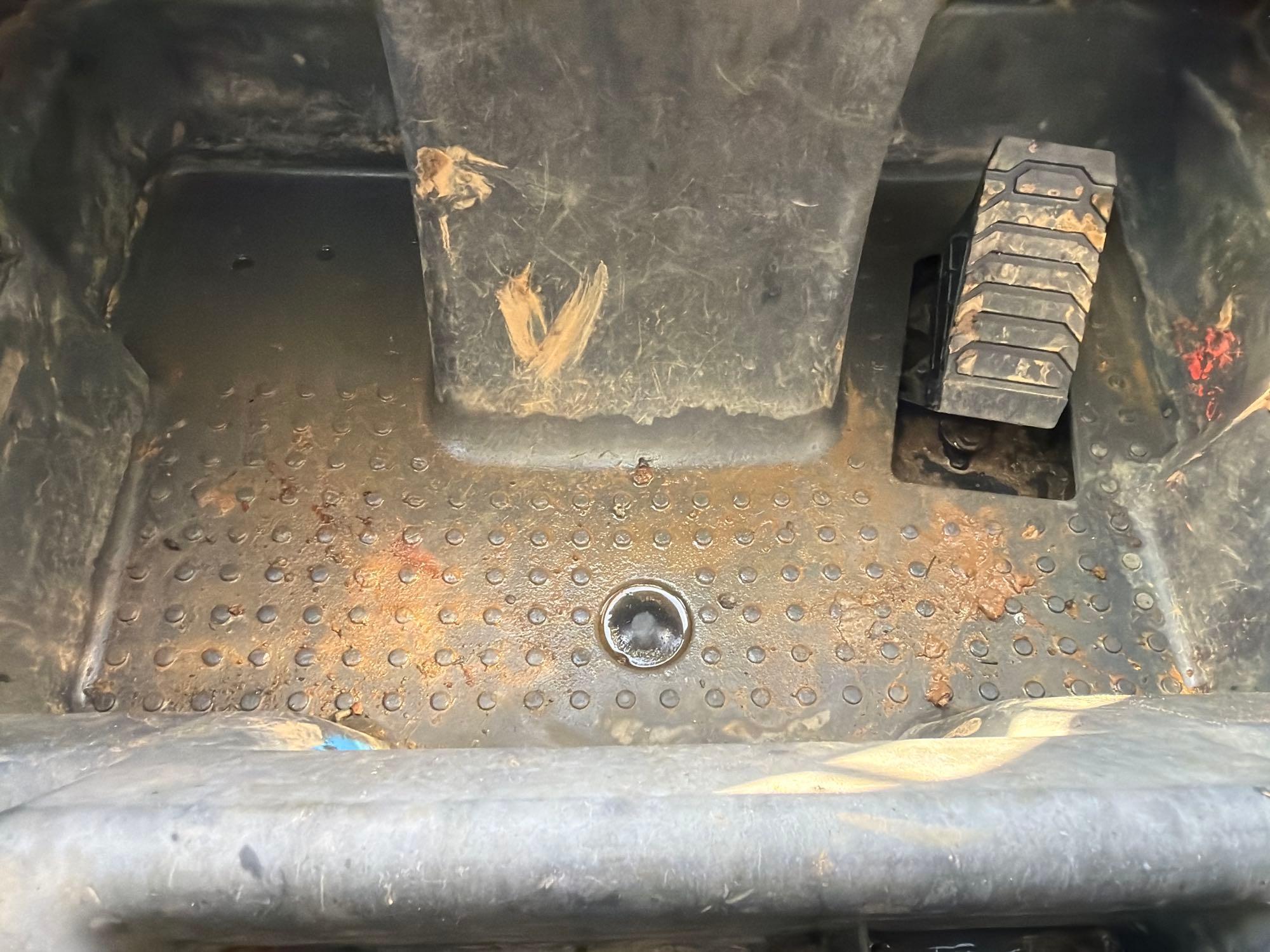2018 John Deere 325