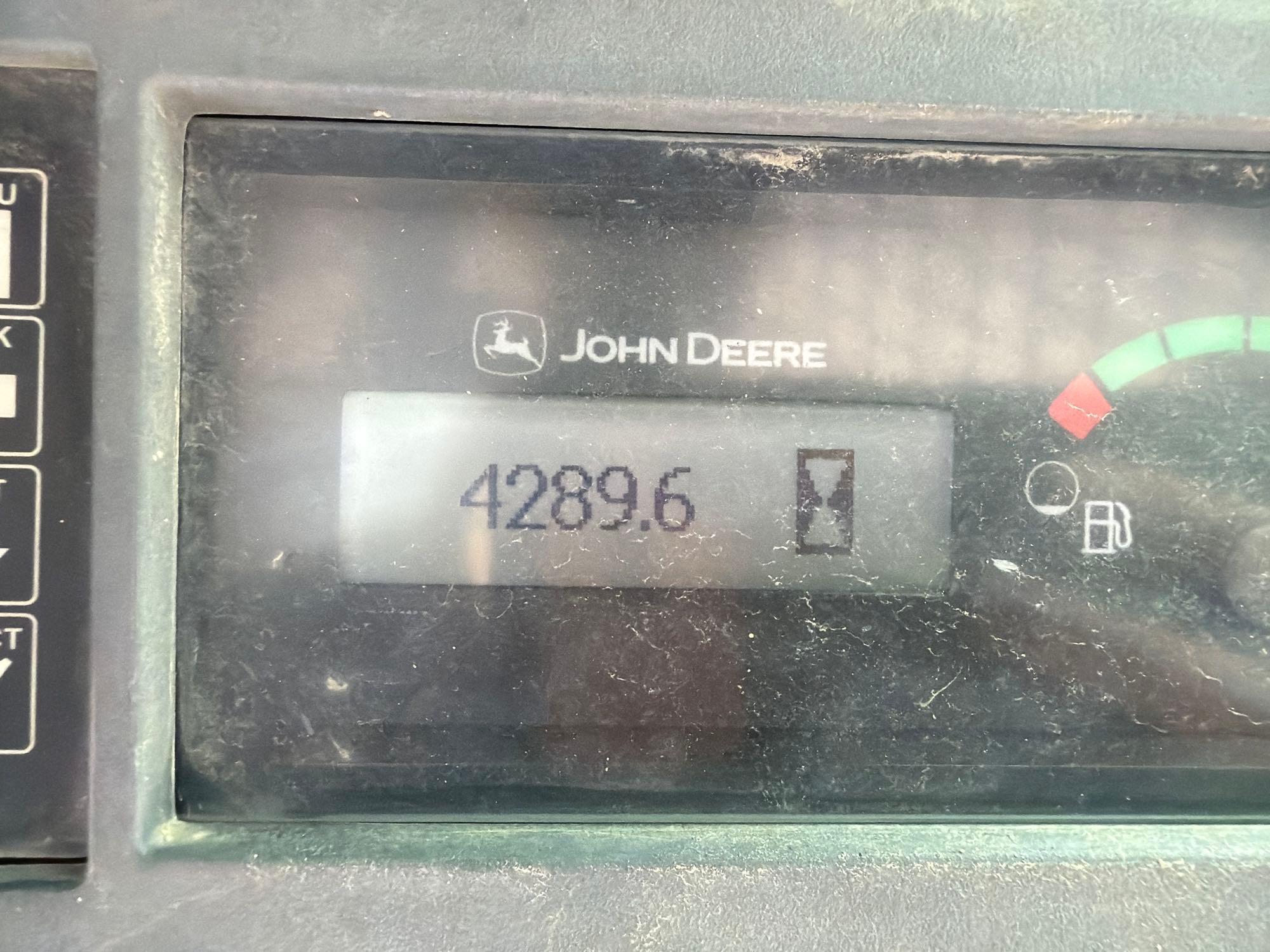 2017 John Deere 323