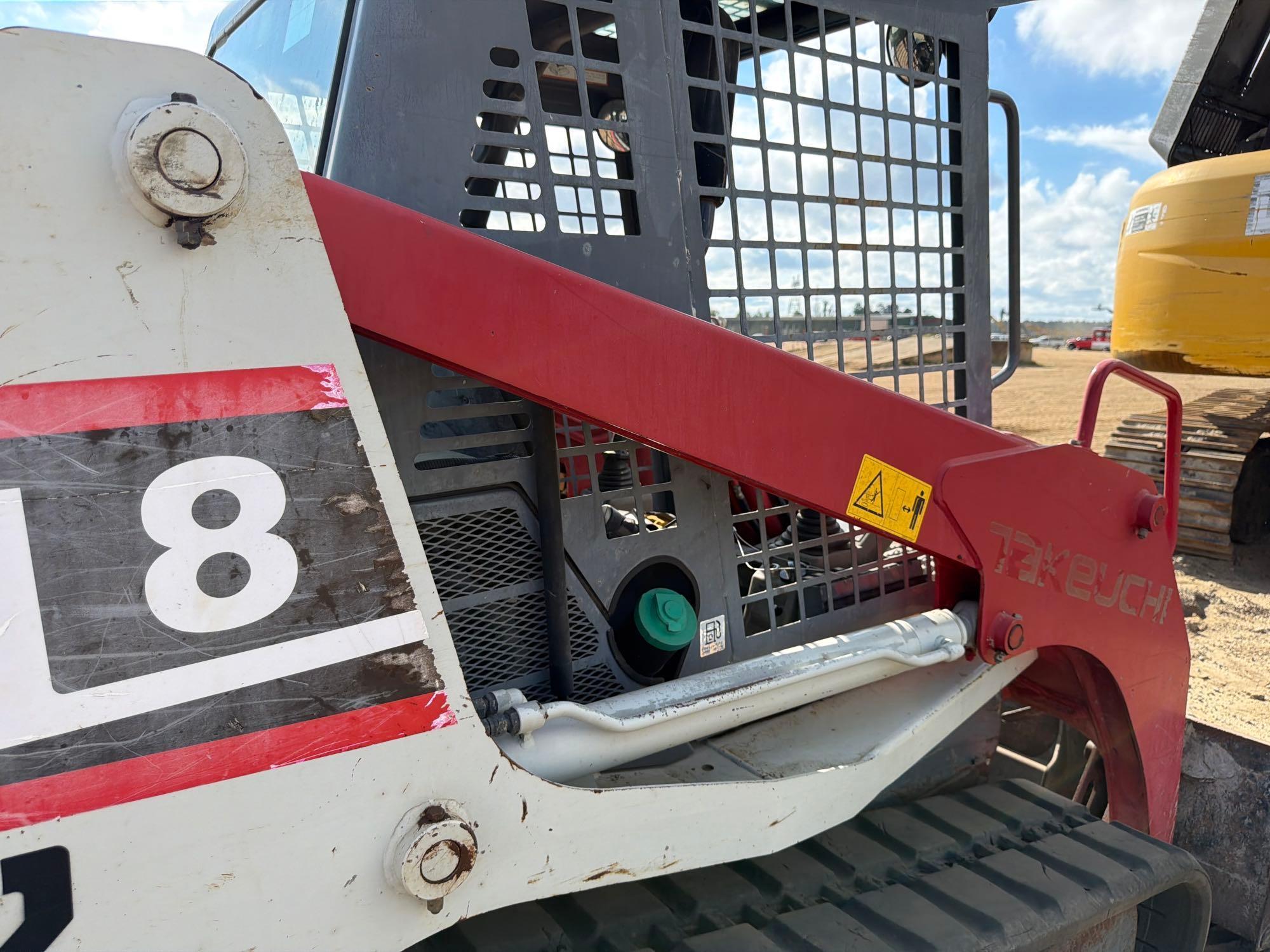 2020 Takeuchi TL8