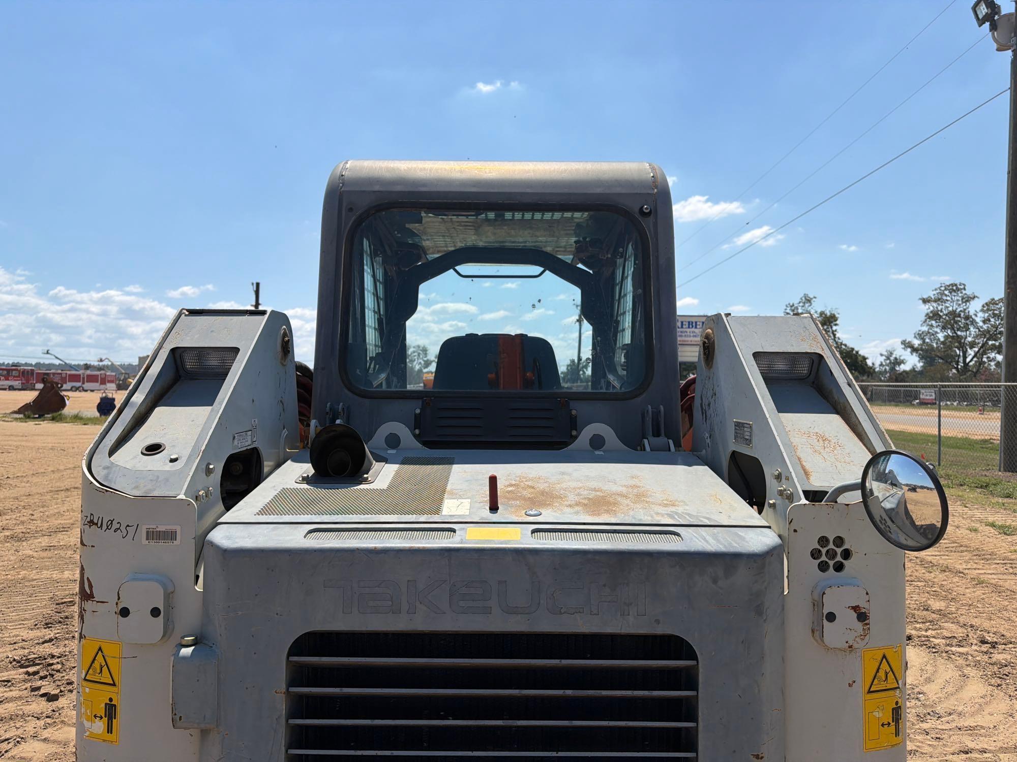 2016 Takeuchi TL8