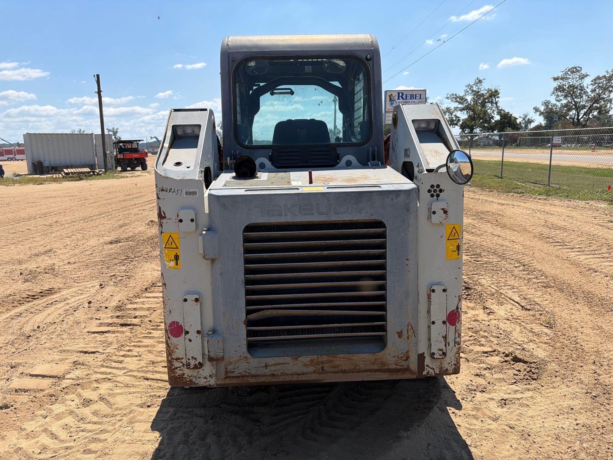 2016 Takeuchi TL8