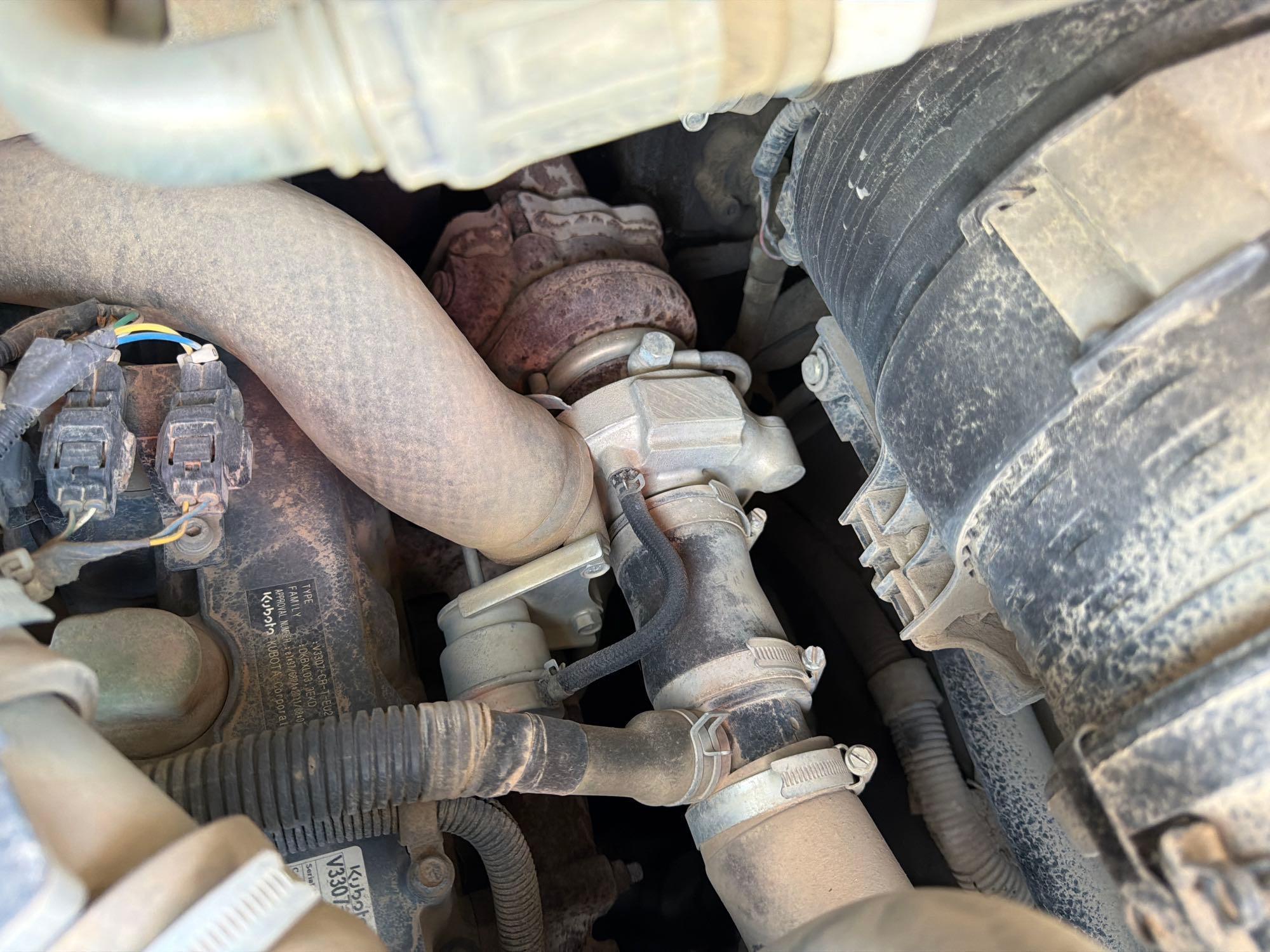 2016 Takeuchi TL8
