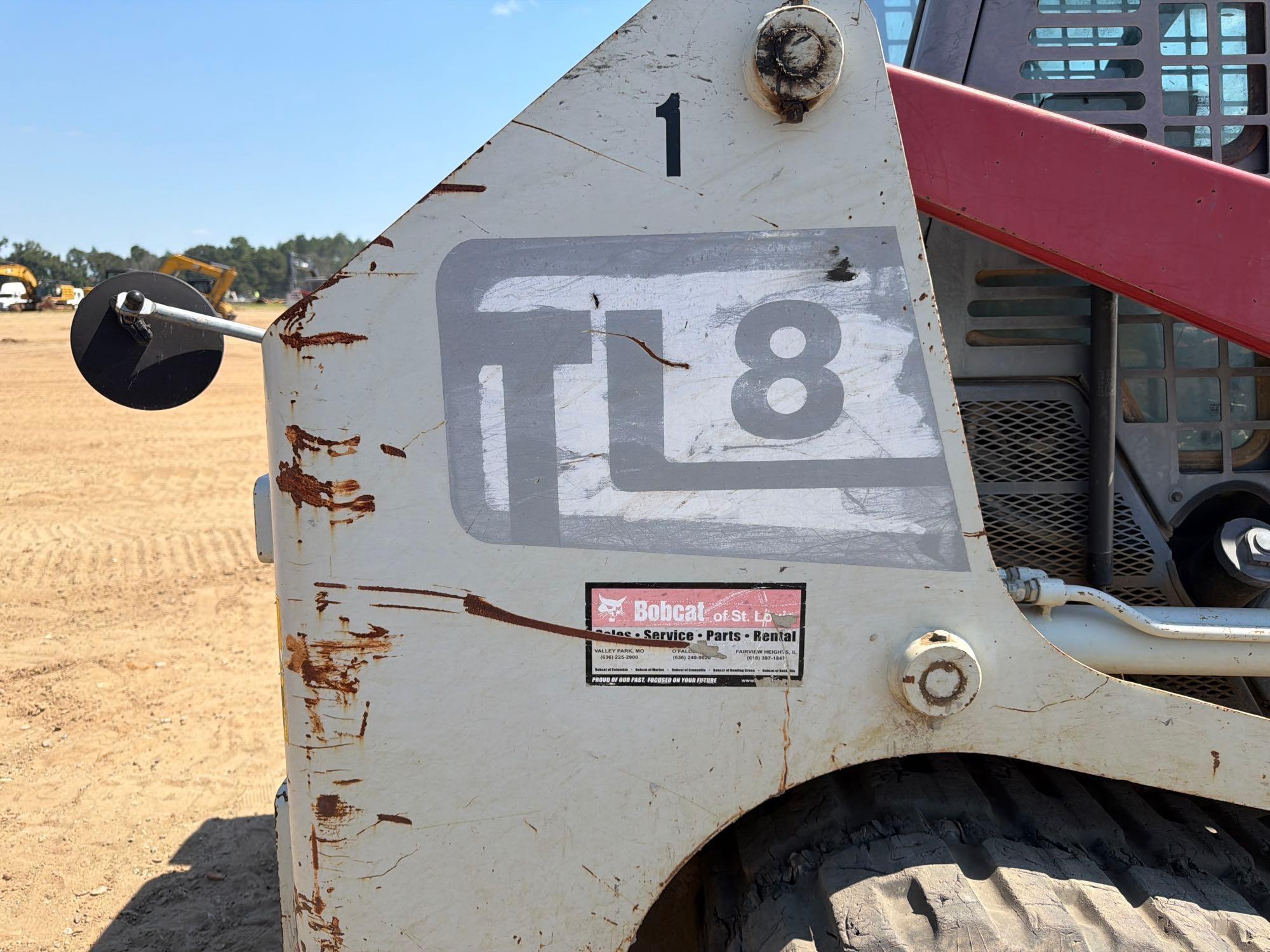 2016 Takeuchi TL8