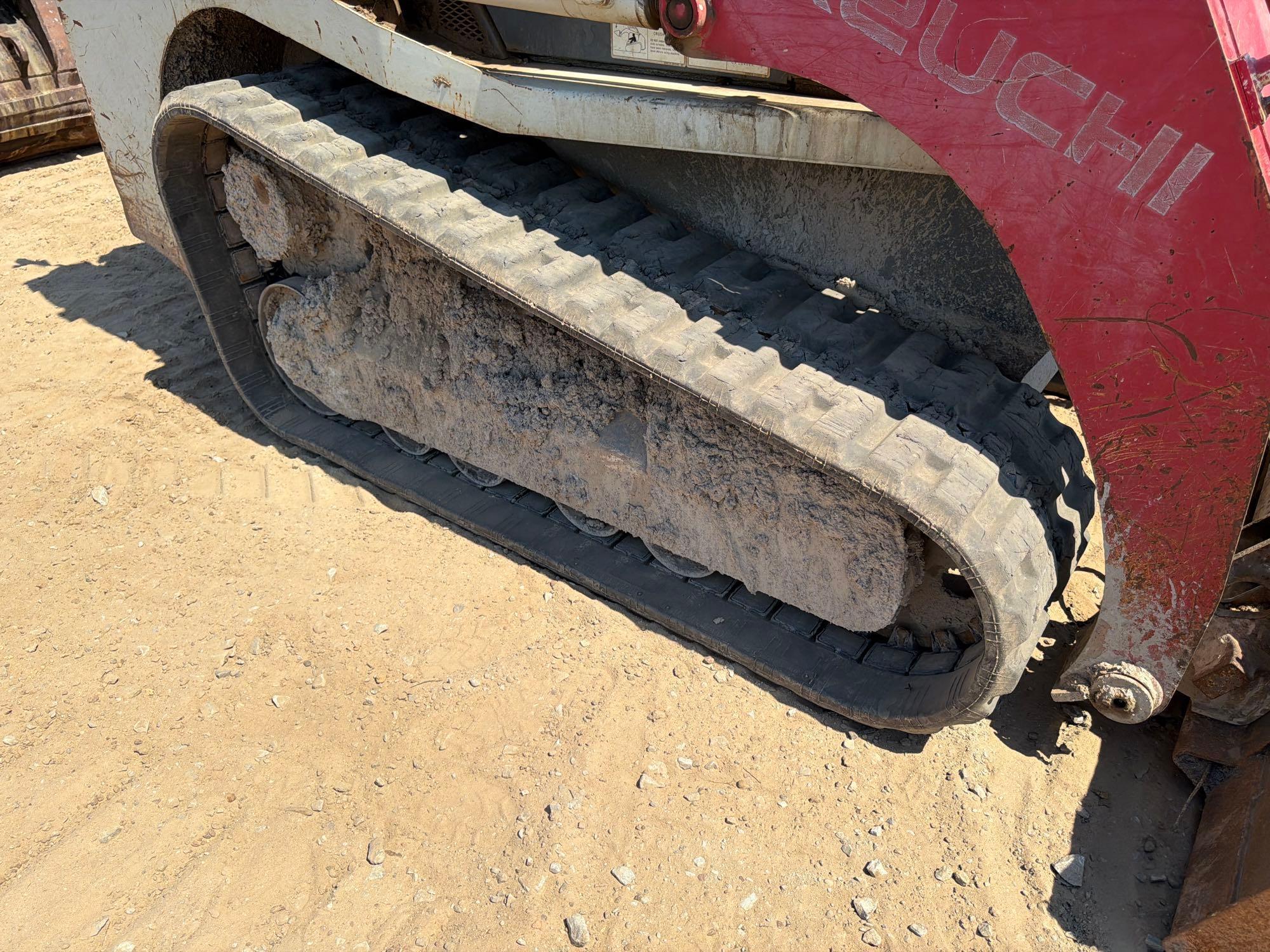 2016 Takeuchi TL8