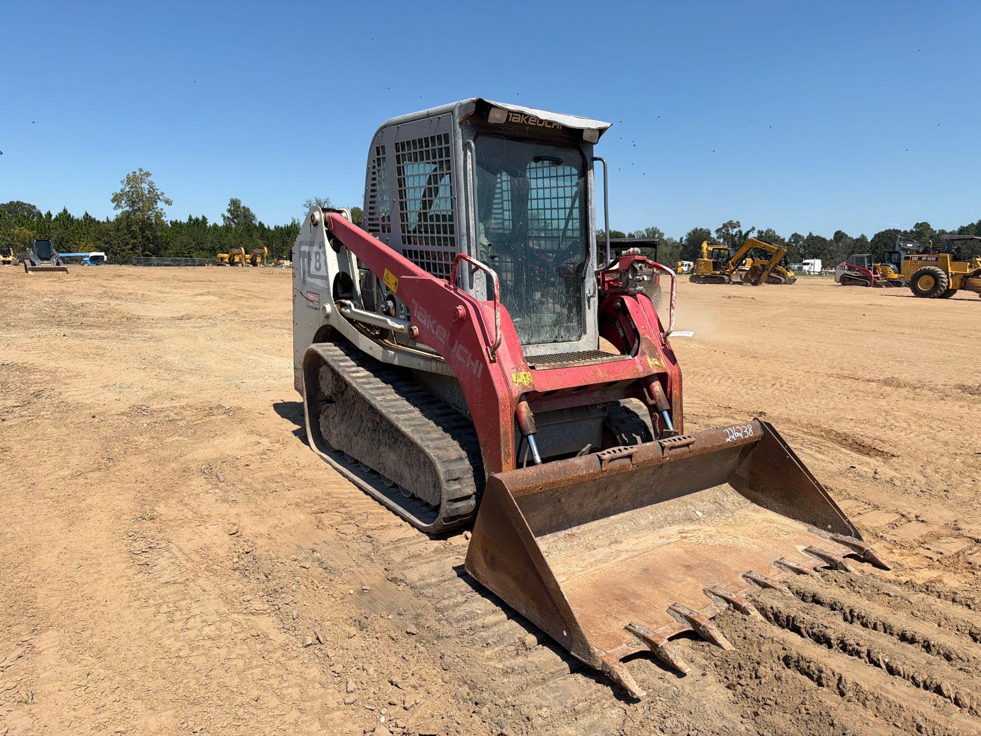 2016 Takeuchi TL8