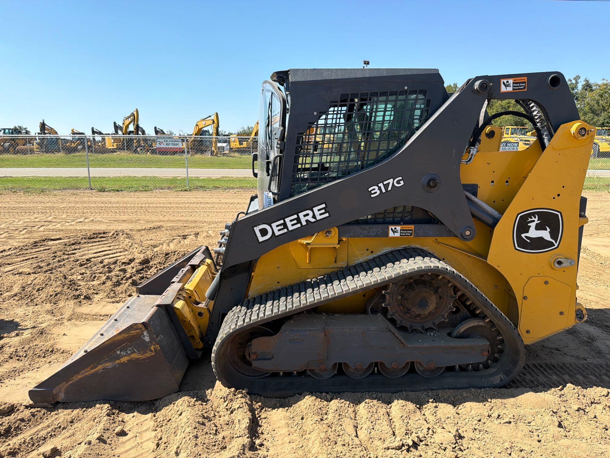 2023 John Deere 317G