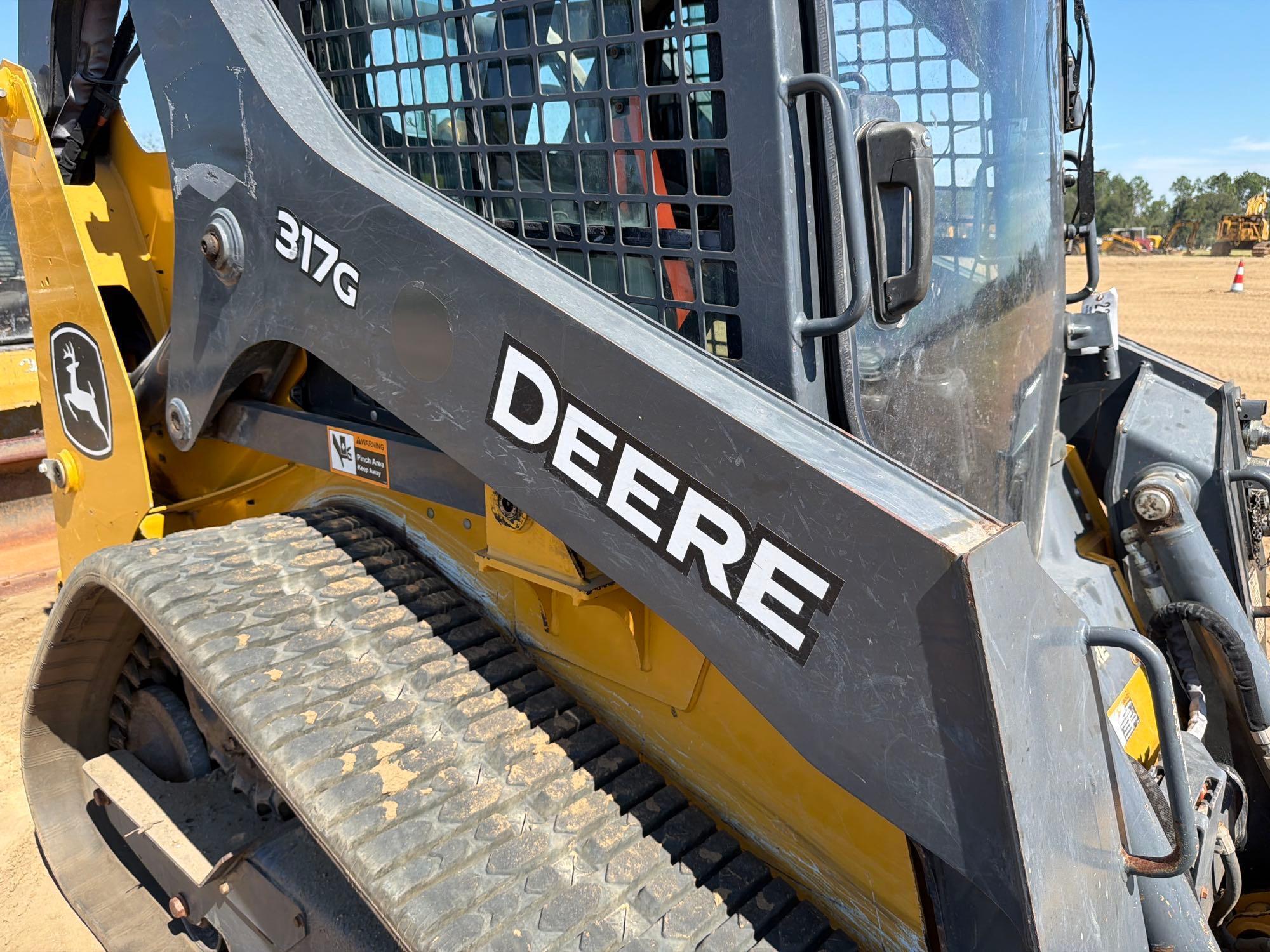 2023 John Deere 317G