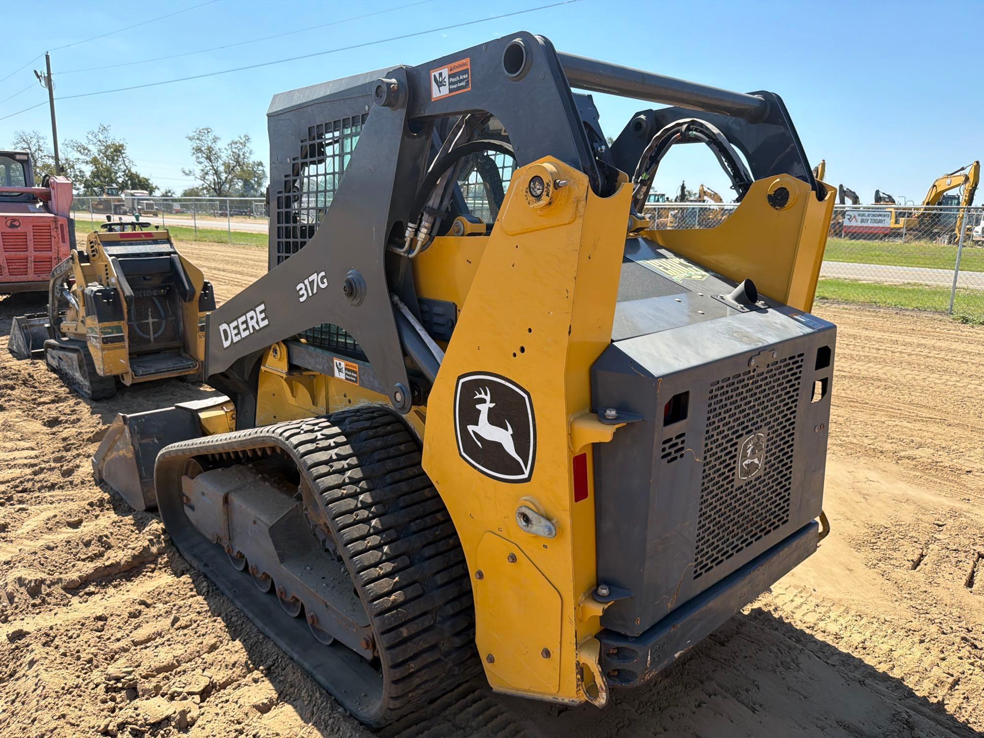 2023 John Deere 317G