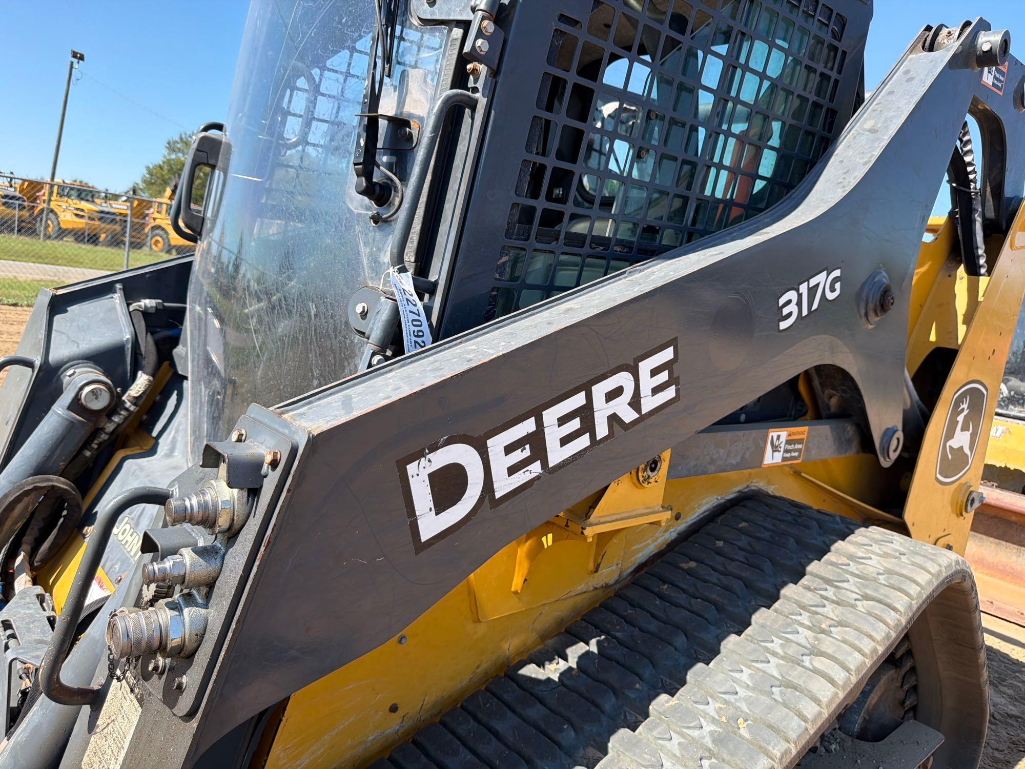 2023 John Deere 317G