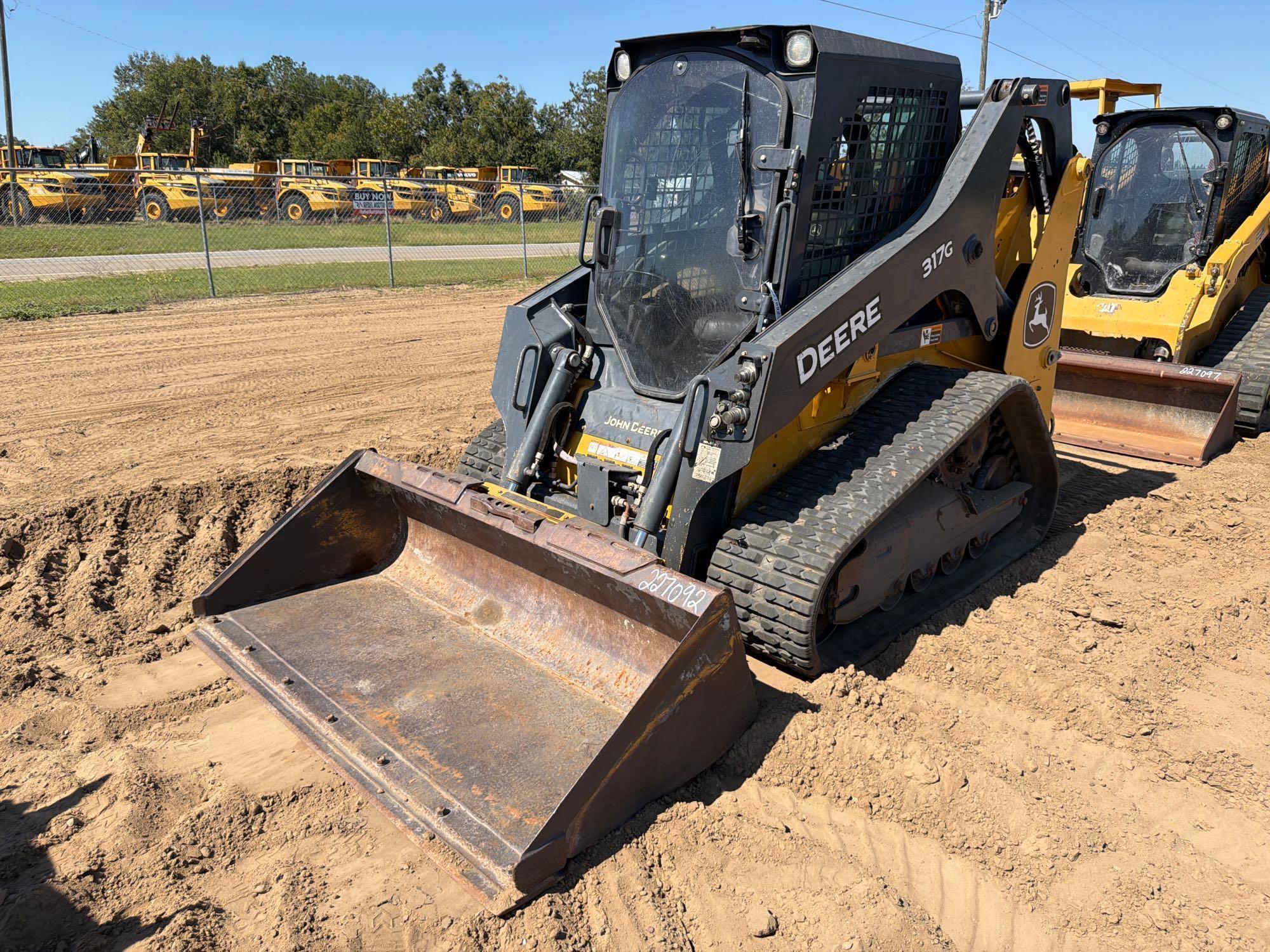 2023 John Deere 317G