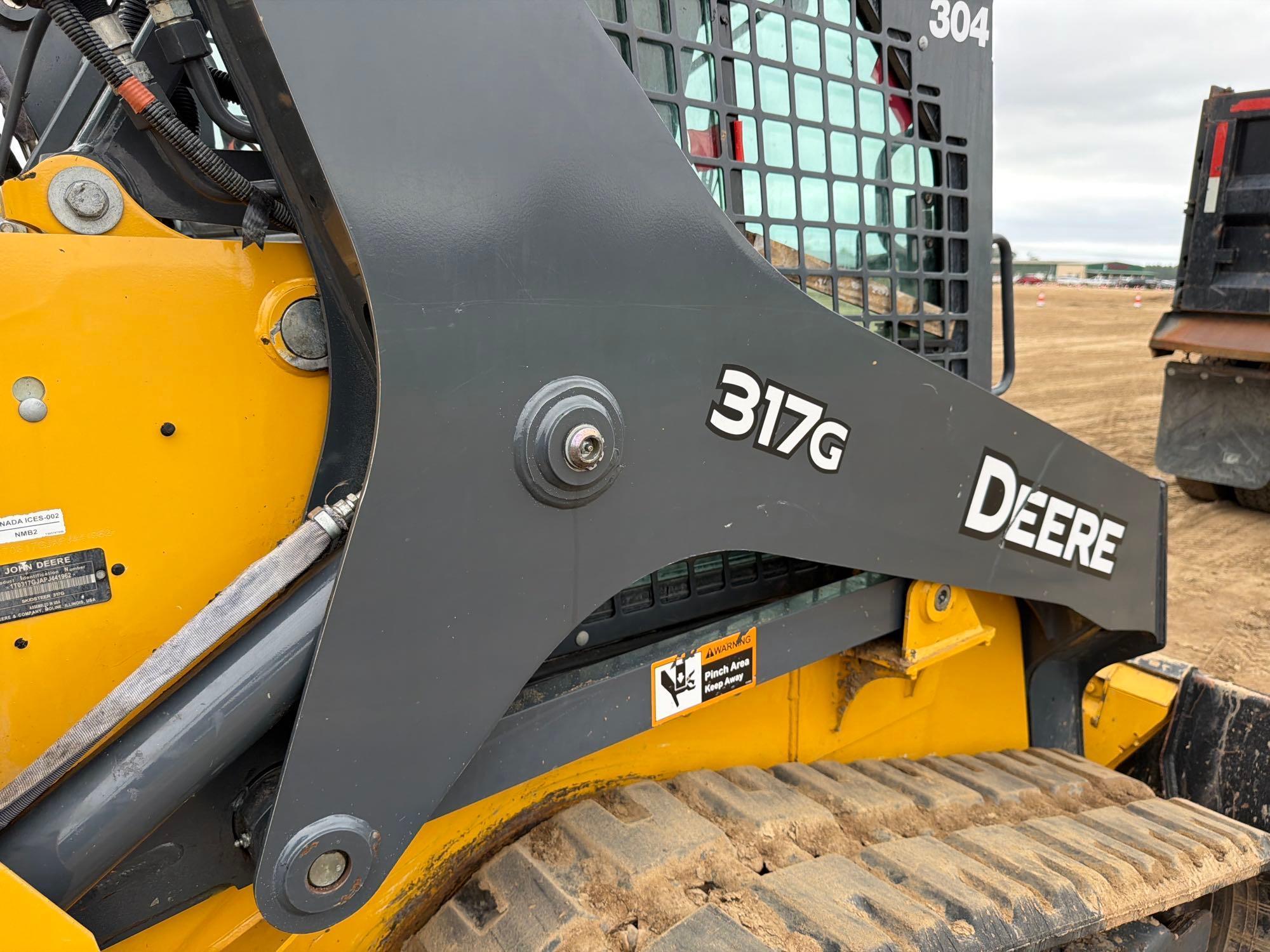 2023 John Deere 317G