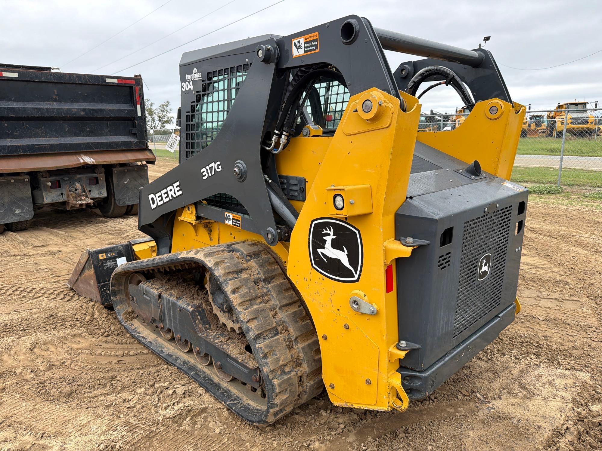 2023 John Deere 317G