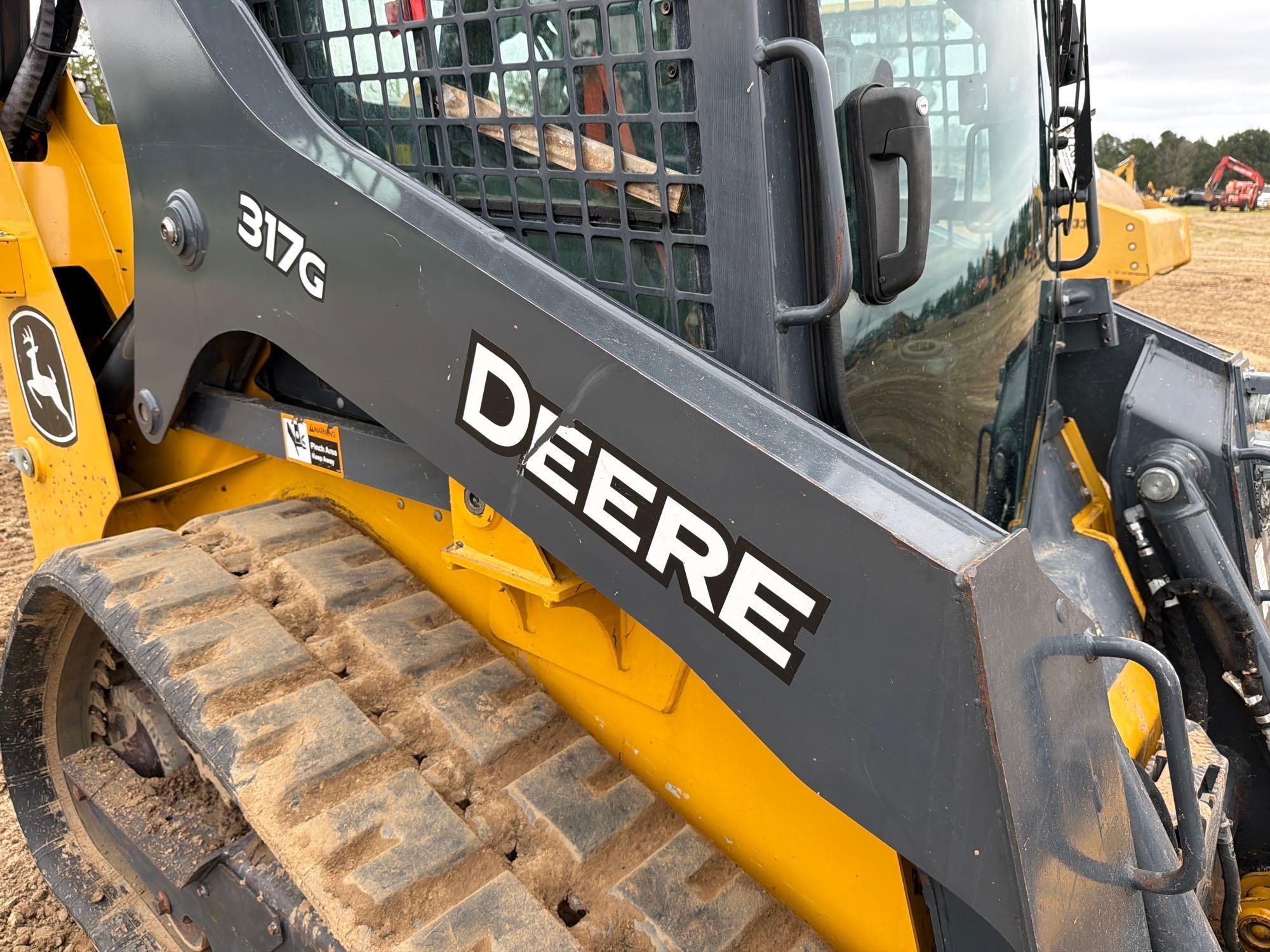 2023 John Deere 317G