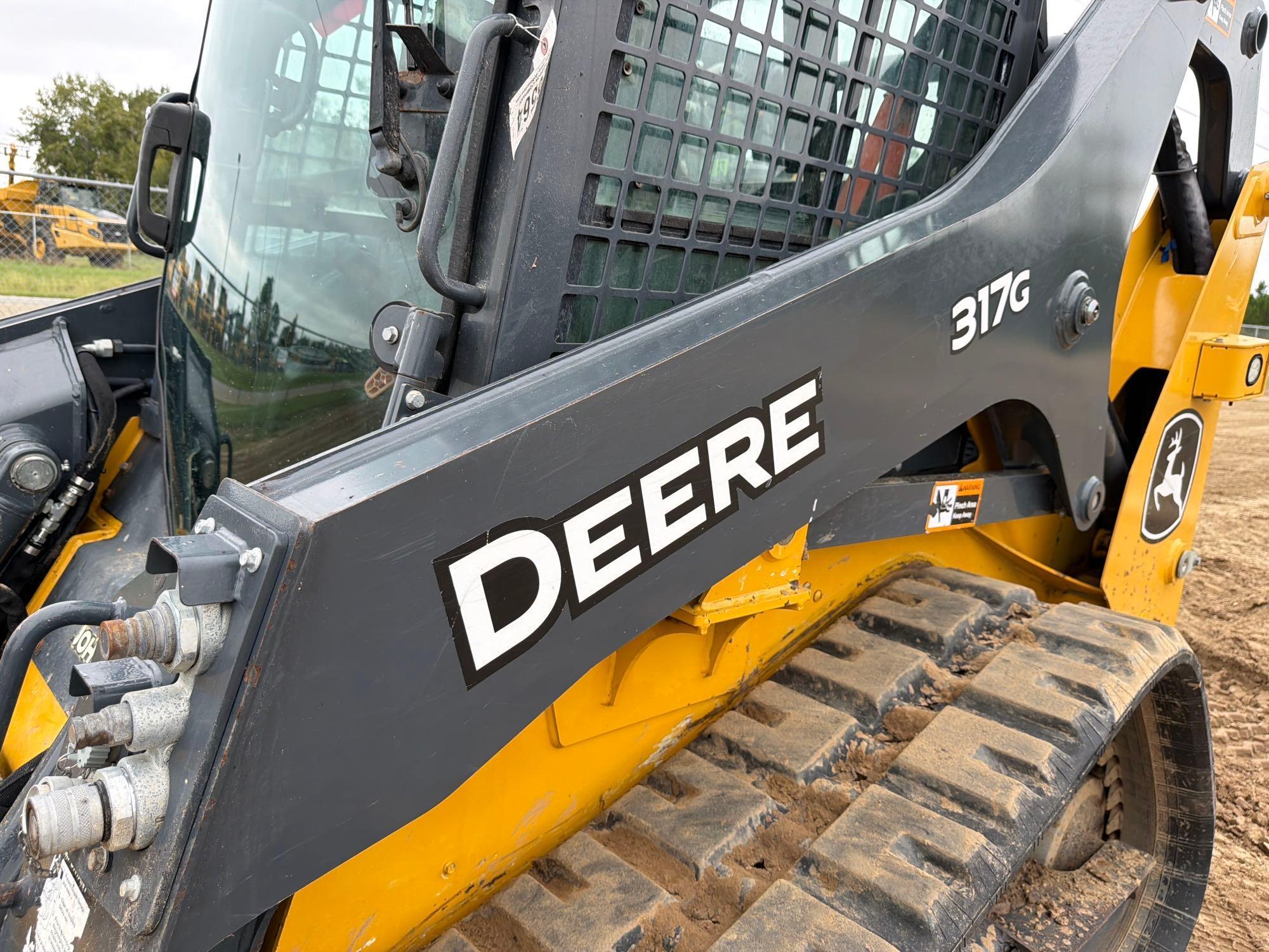 2023 John Deere 317G