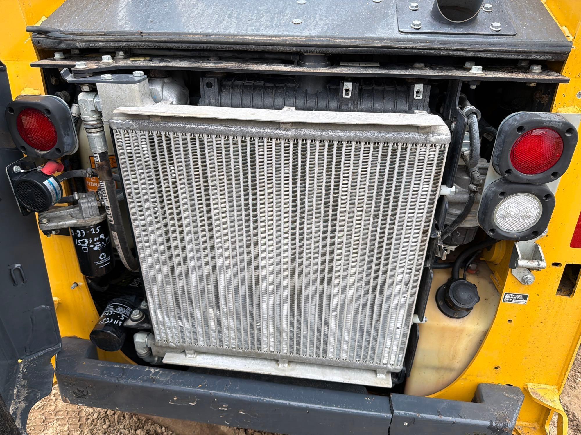 2023 John Deere 317G