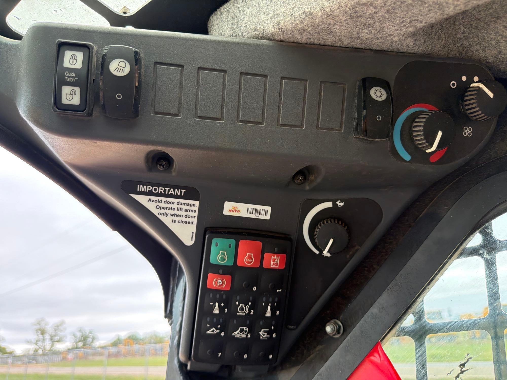2023 John Deere 317G