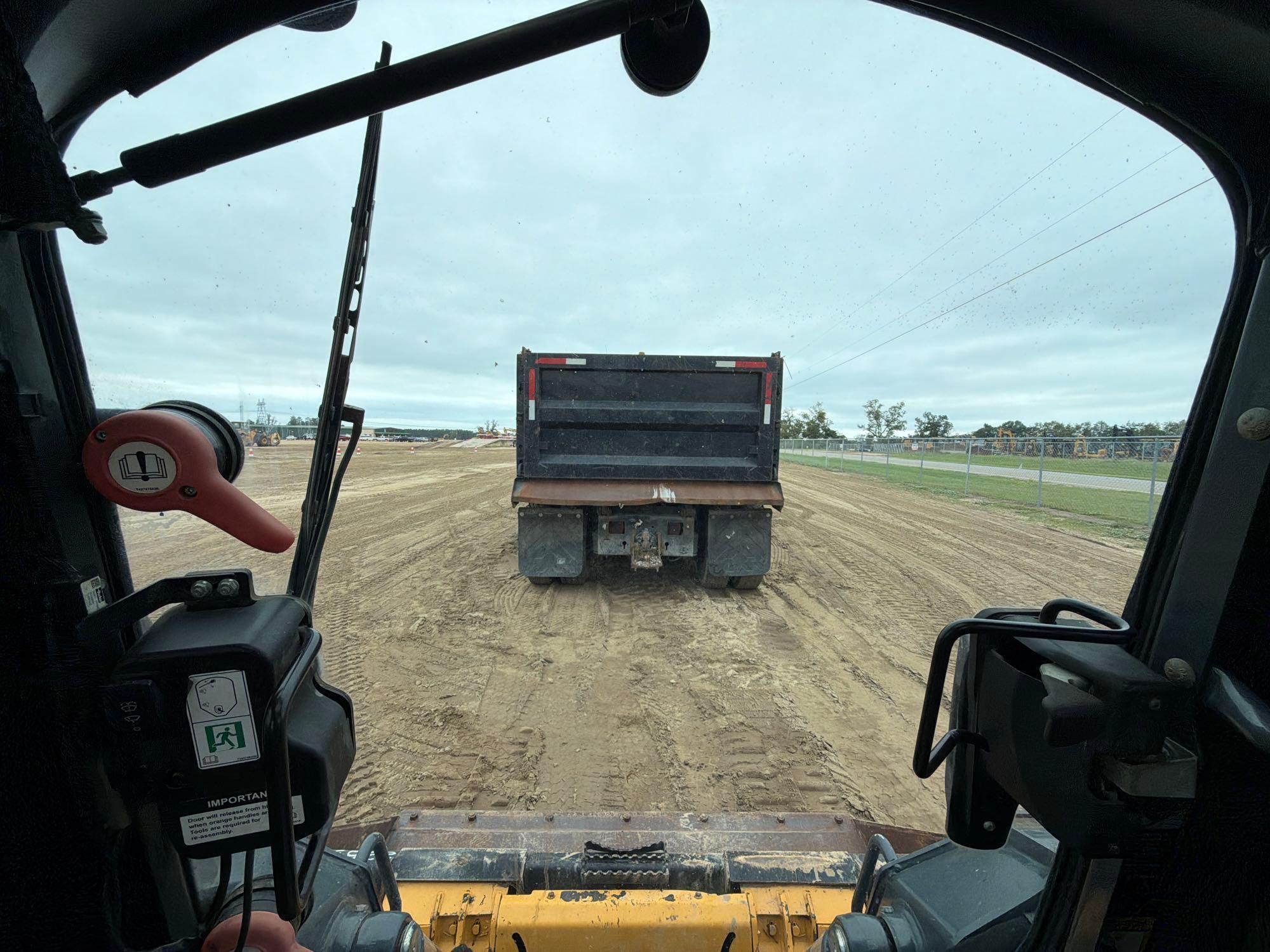 2023 John Deere 317G