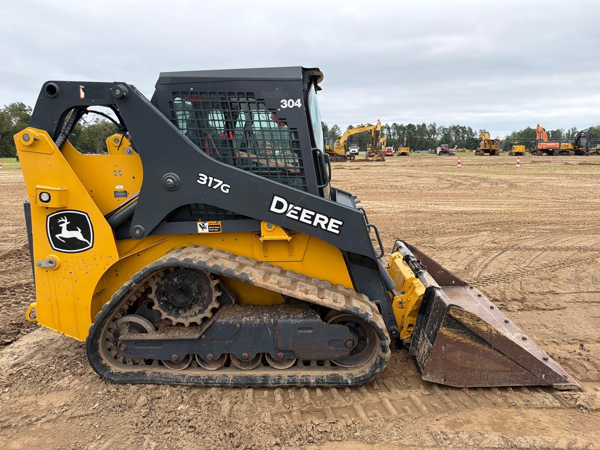 2023 John Deere 317G