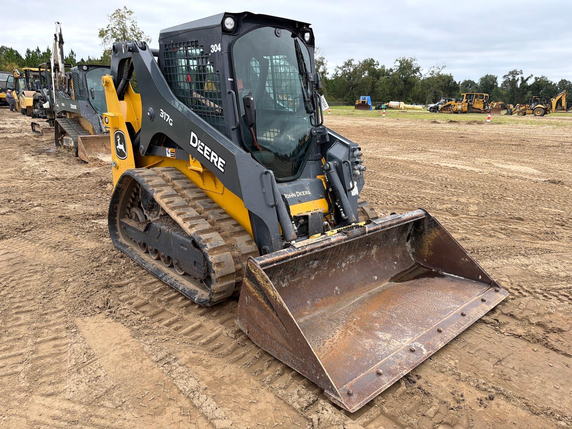 2023 John Deere 317G