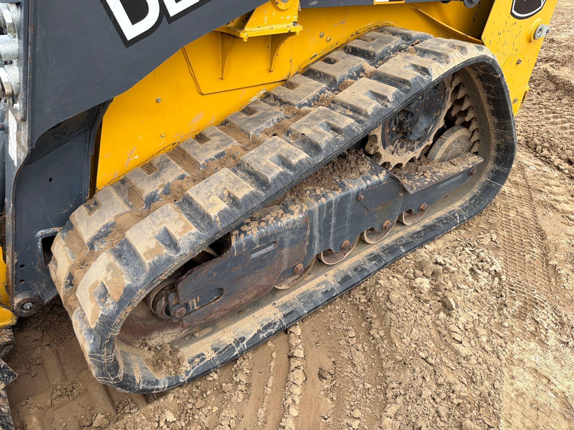 2023 John Deere 317G