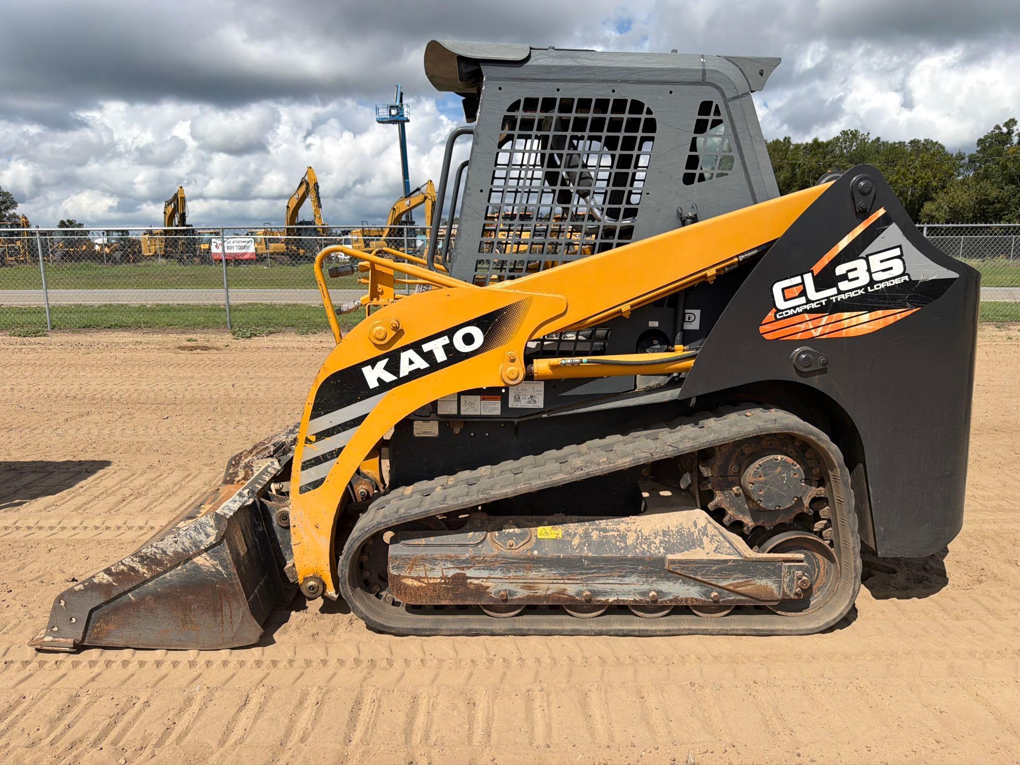 2021 Kato CL35