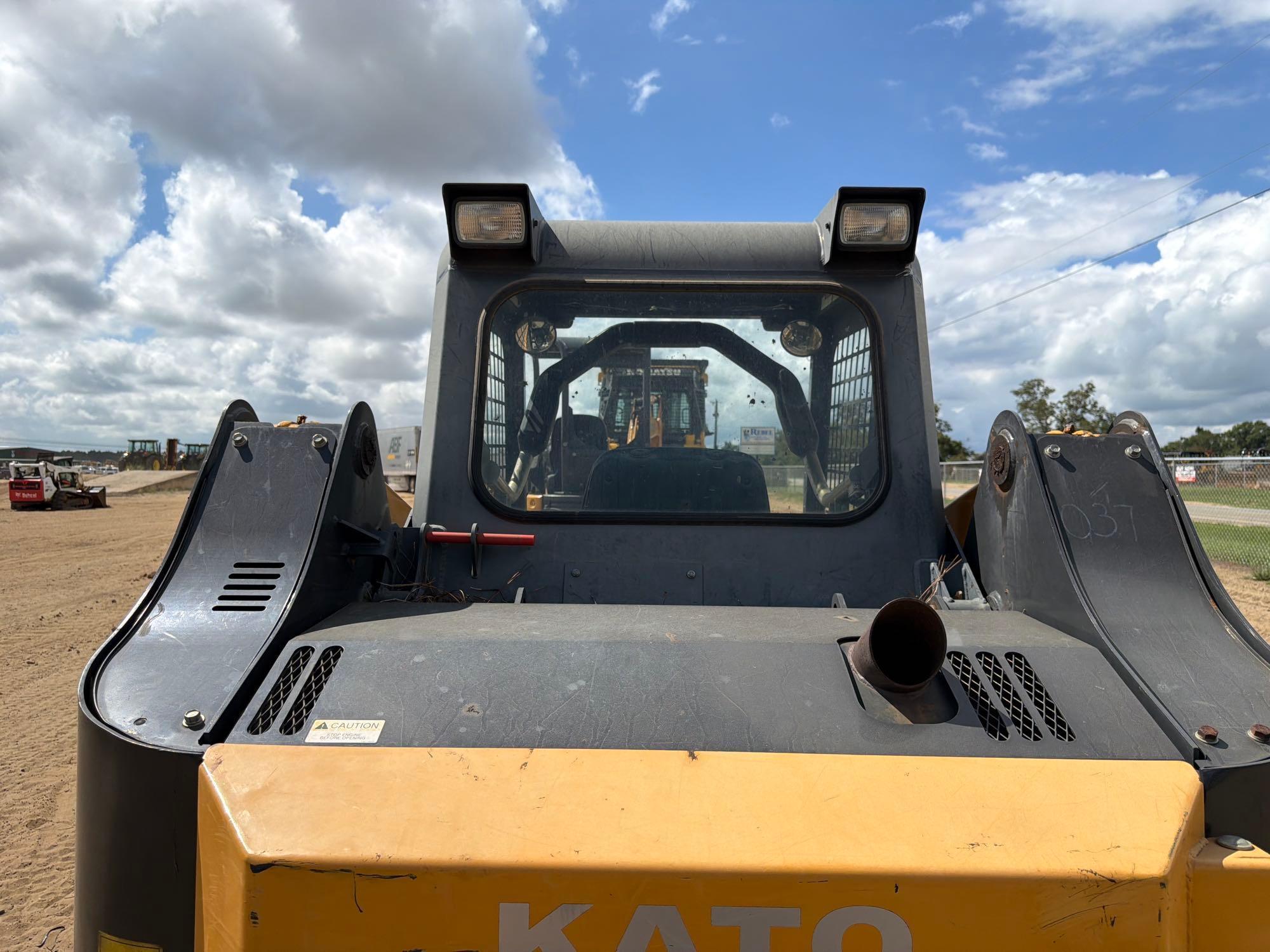 2021 Kato CL35
