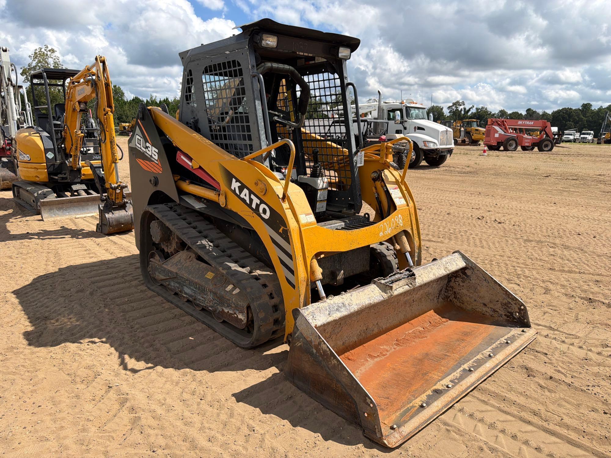 2021 Kato CL35