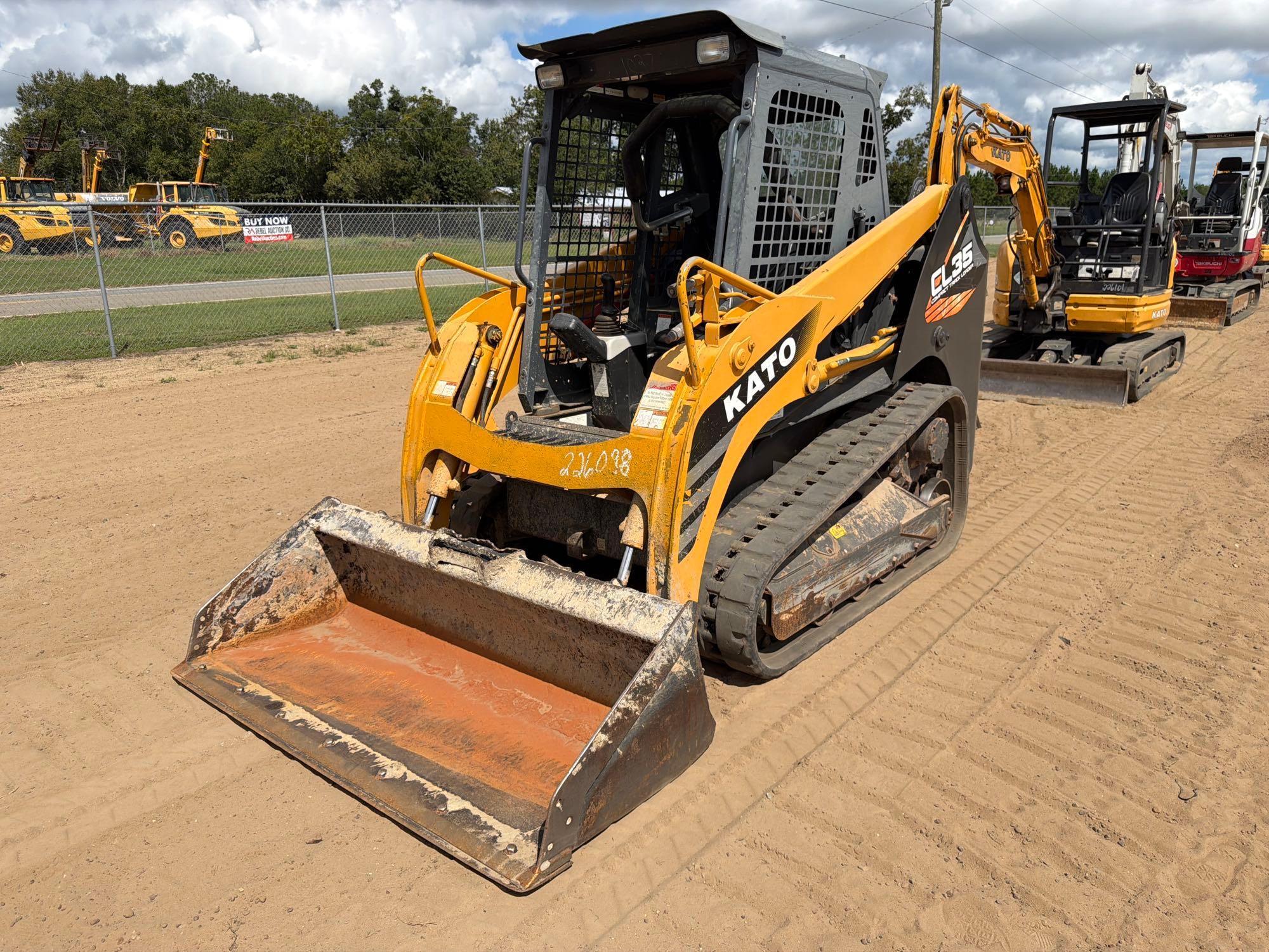 2021 Kato CL35