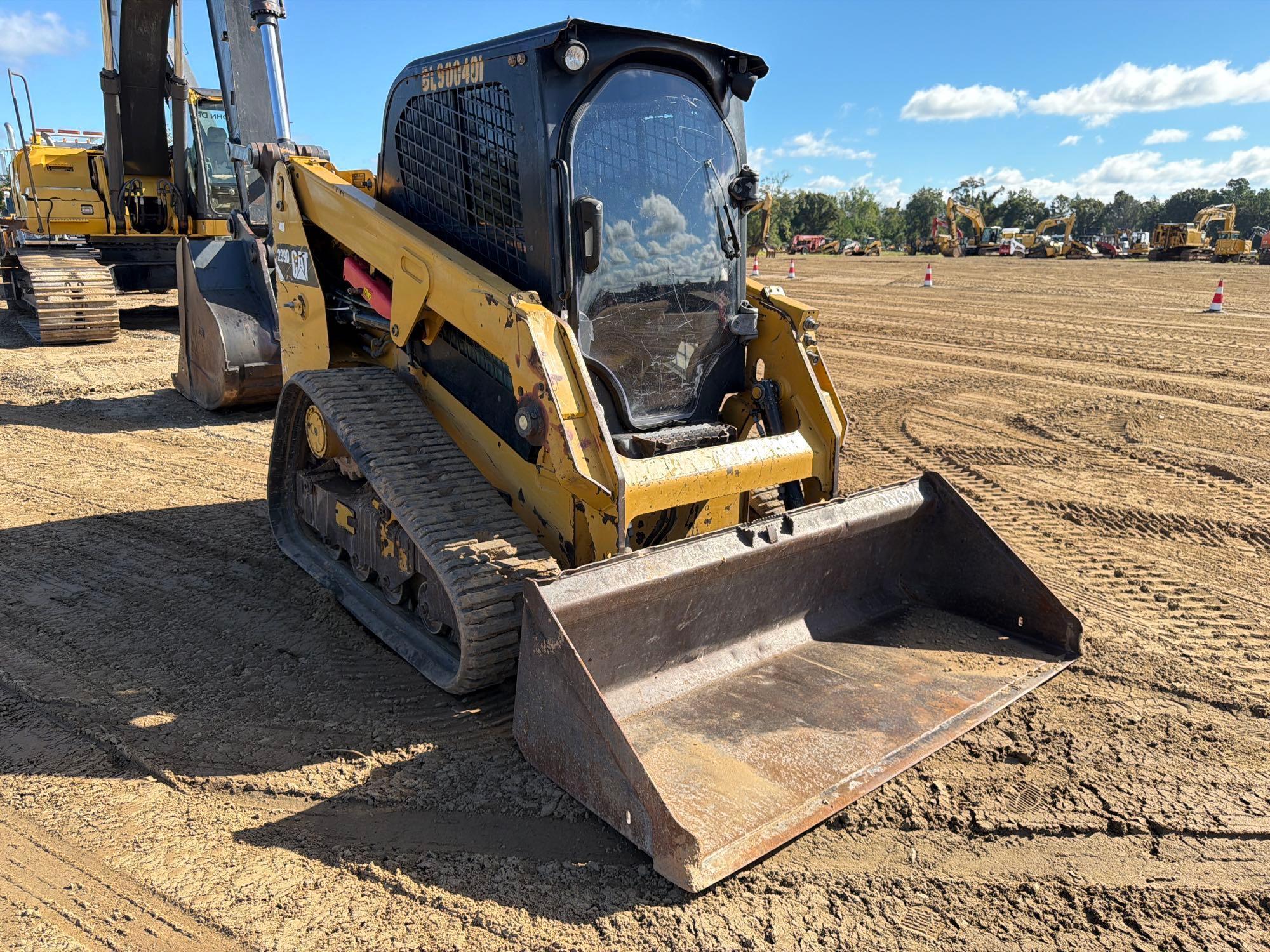 2015 Caterpillar 239D