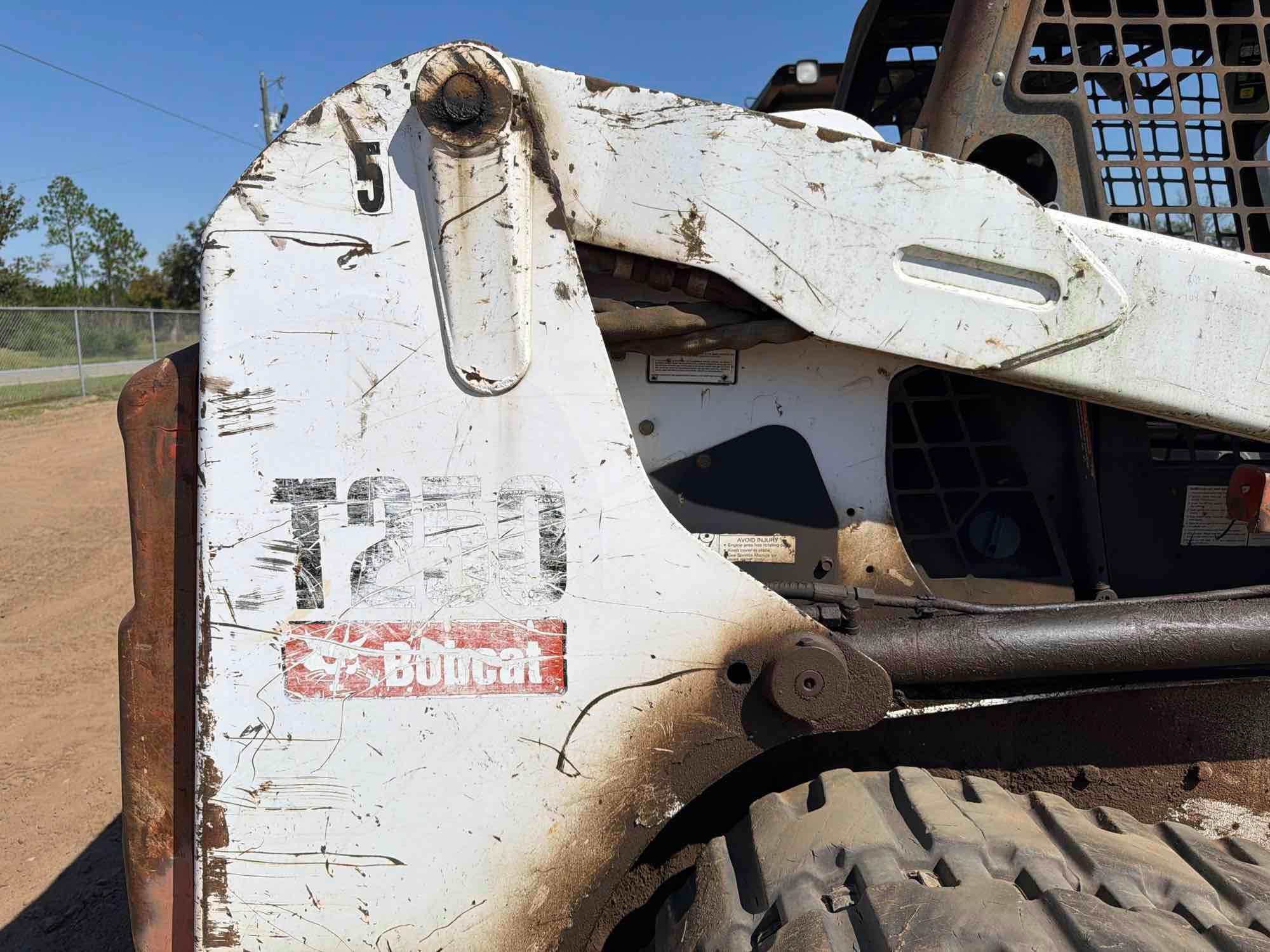 2006 Bobcat T250