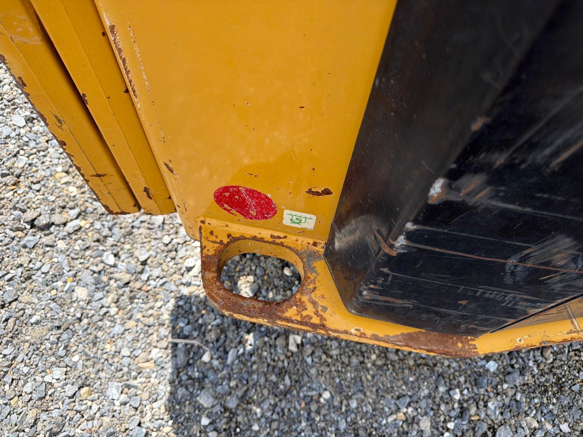 2023 Caterpillar 272D