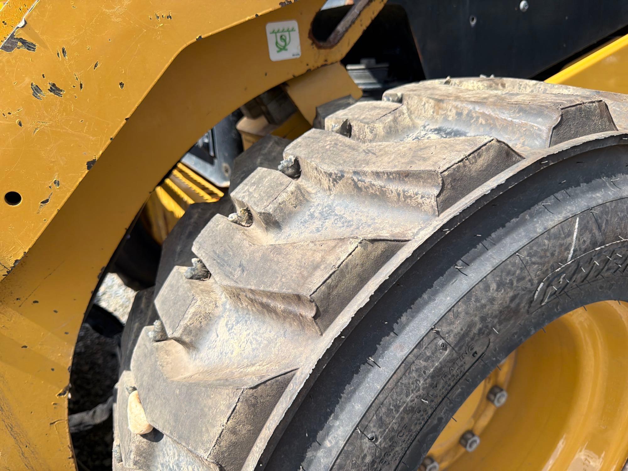 2023 Caterpillar 272D