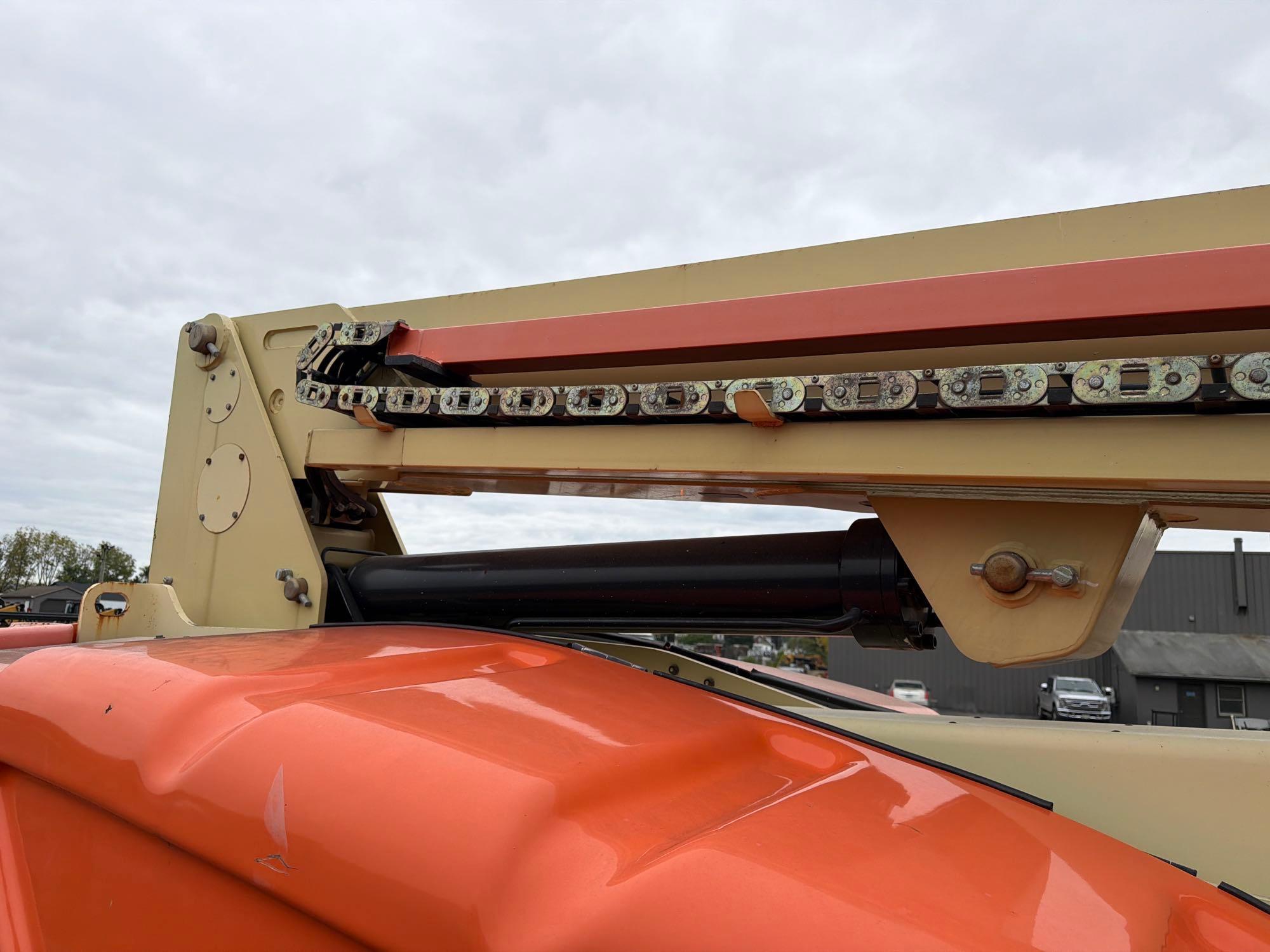 JLG M600JP