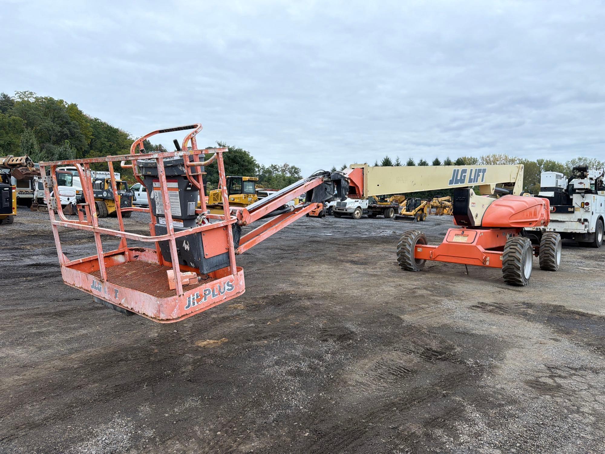 JLG M600JP