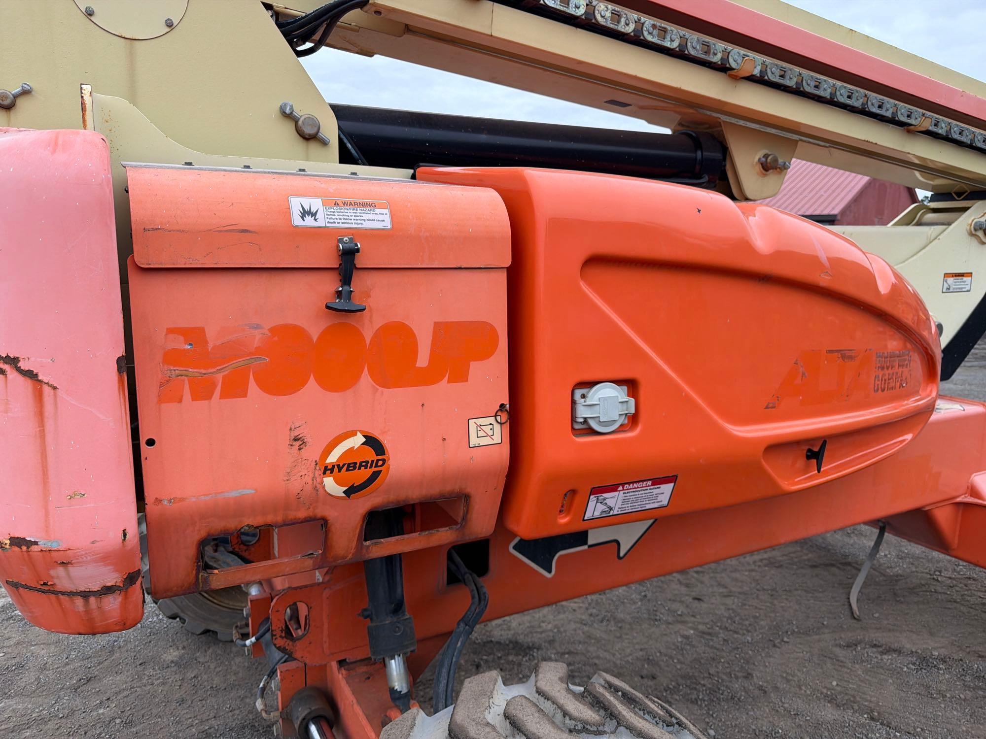 JLG M600JP