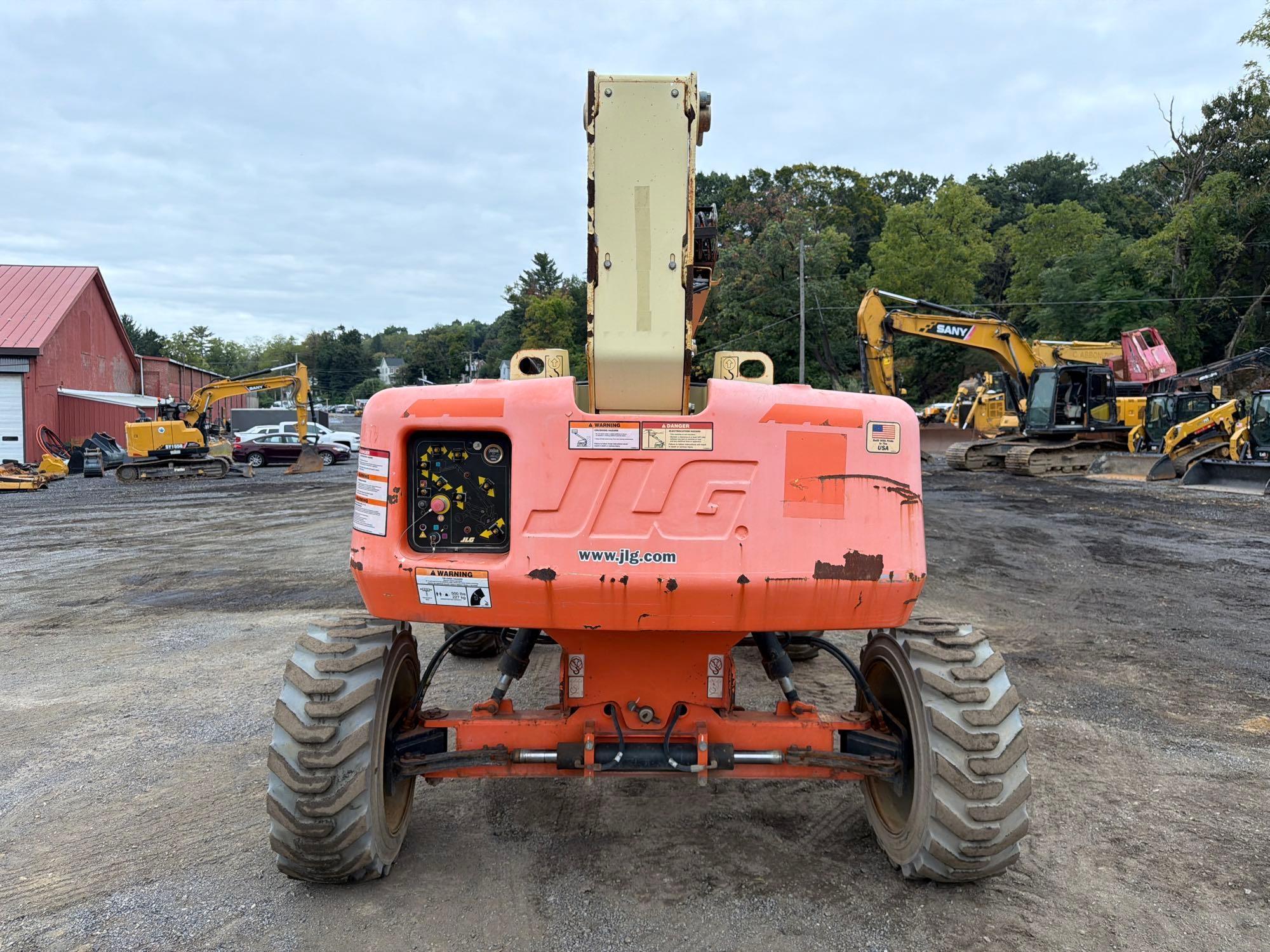 JLG M600JP