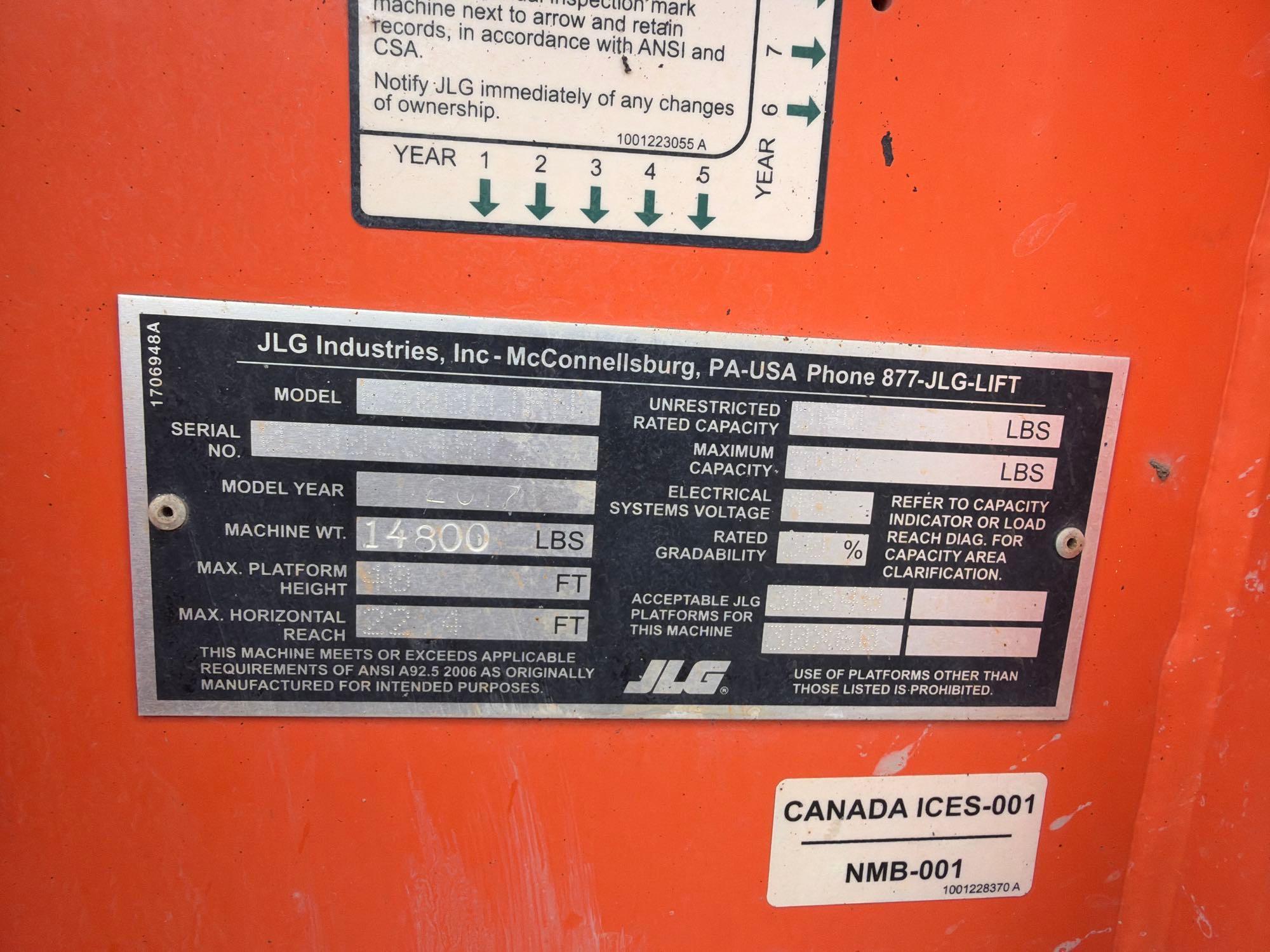 2017 JLG E400A